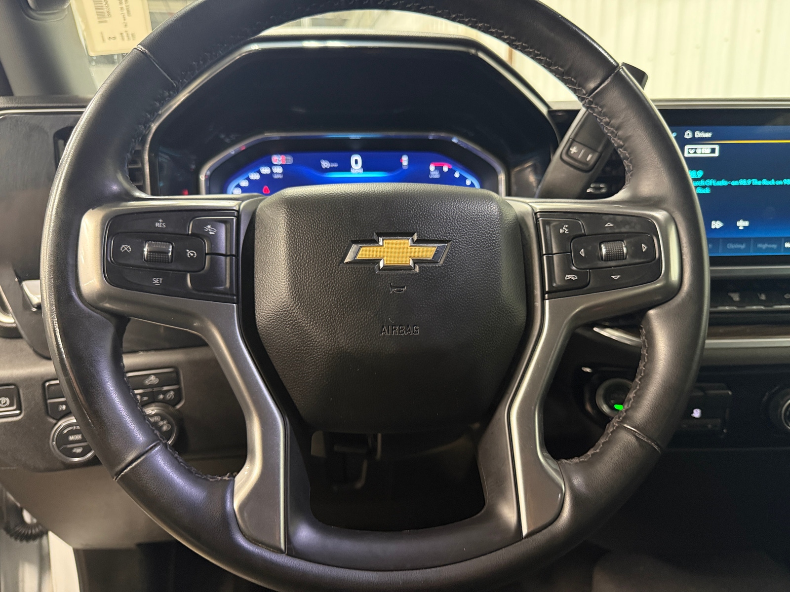 Thumbnail: 2024 Chevrolet Silverado 2500 - 5