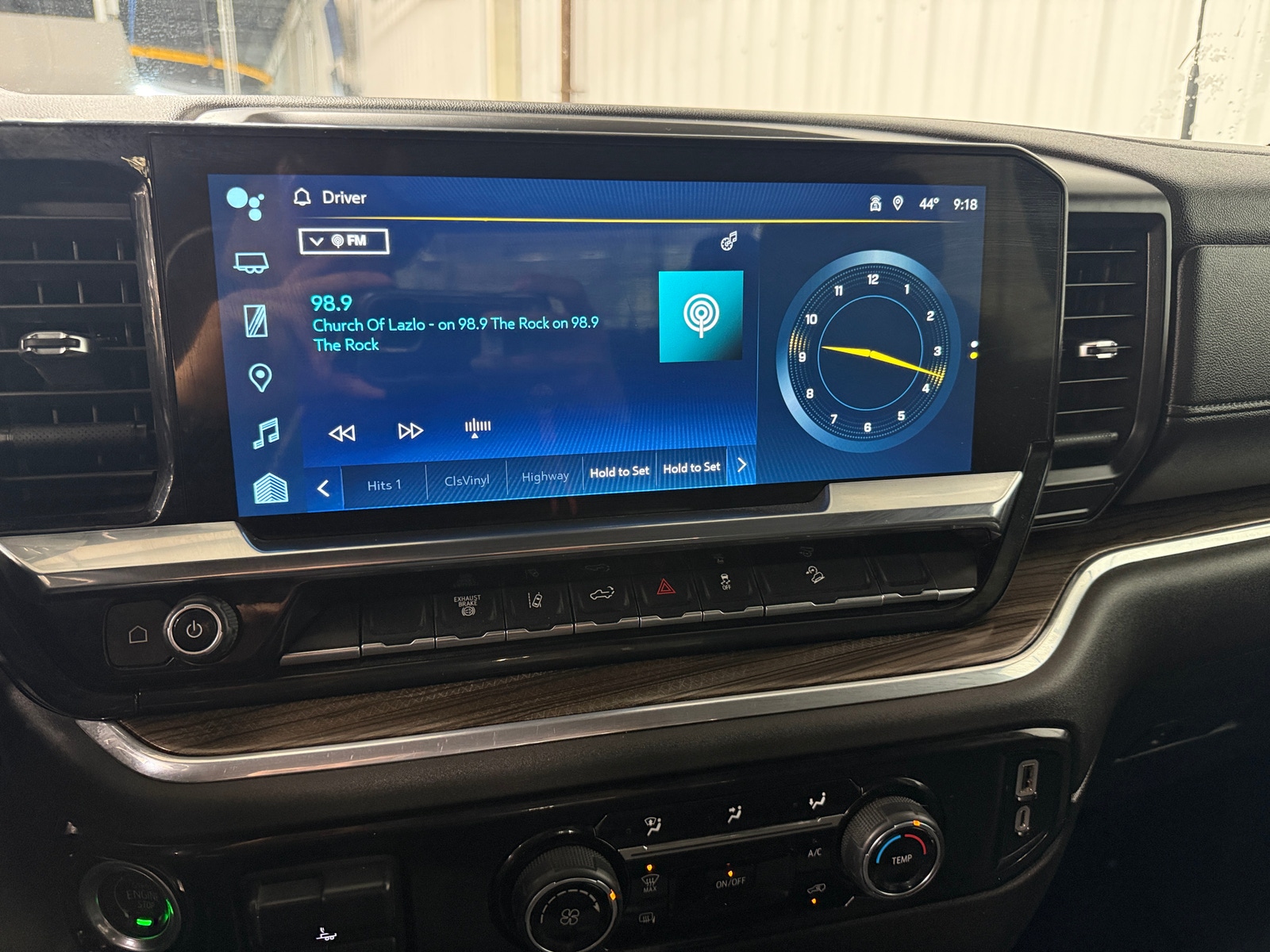 Thumbnail: 2024 Chevrolet Silverado 2500 - 4