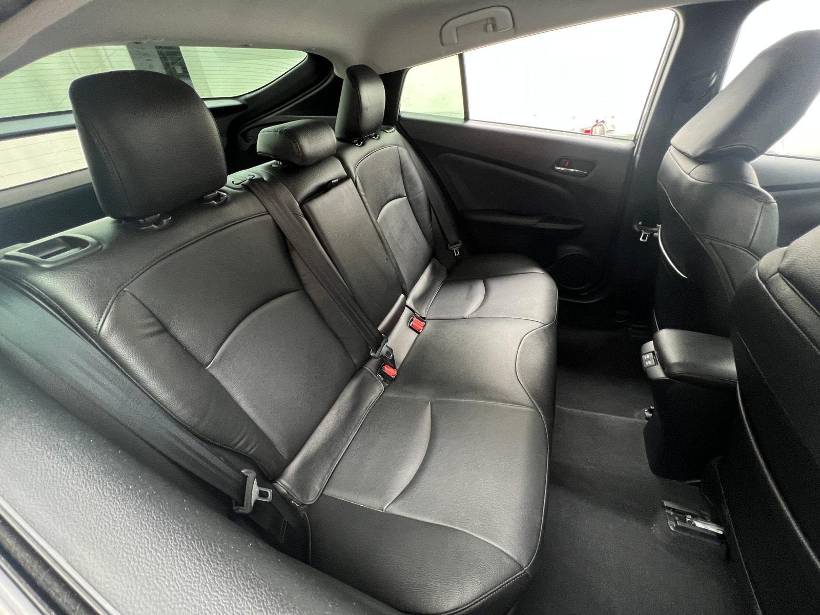 Thumbnail: 2019 Toyota Prius - 6