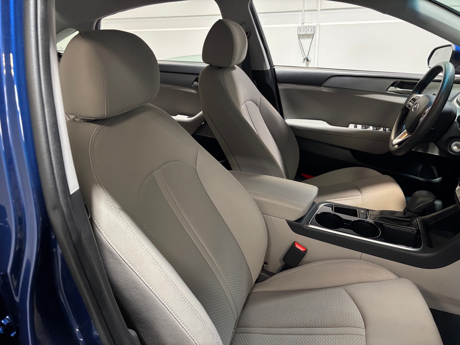 Thumbnail: 2019 Hyundai Sonata - 2