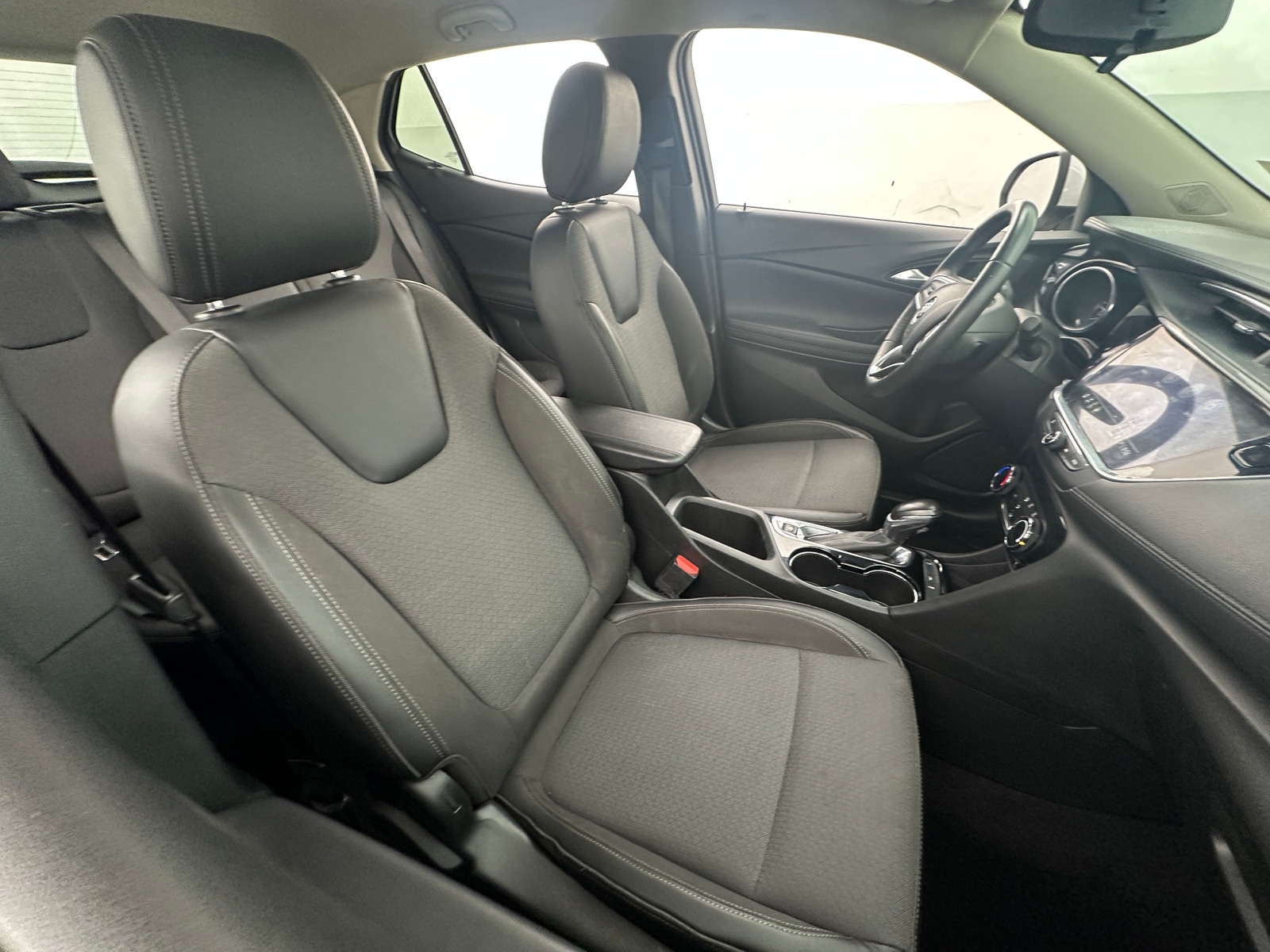 Thumbnail: 2021 Buick Encore GX - 2