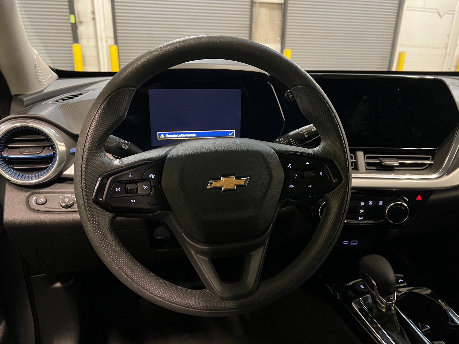 Thumbnail: 2025 Chevrolet Trax - 5