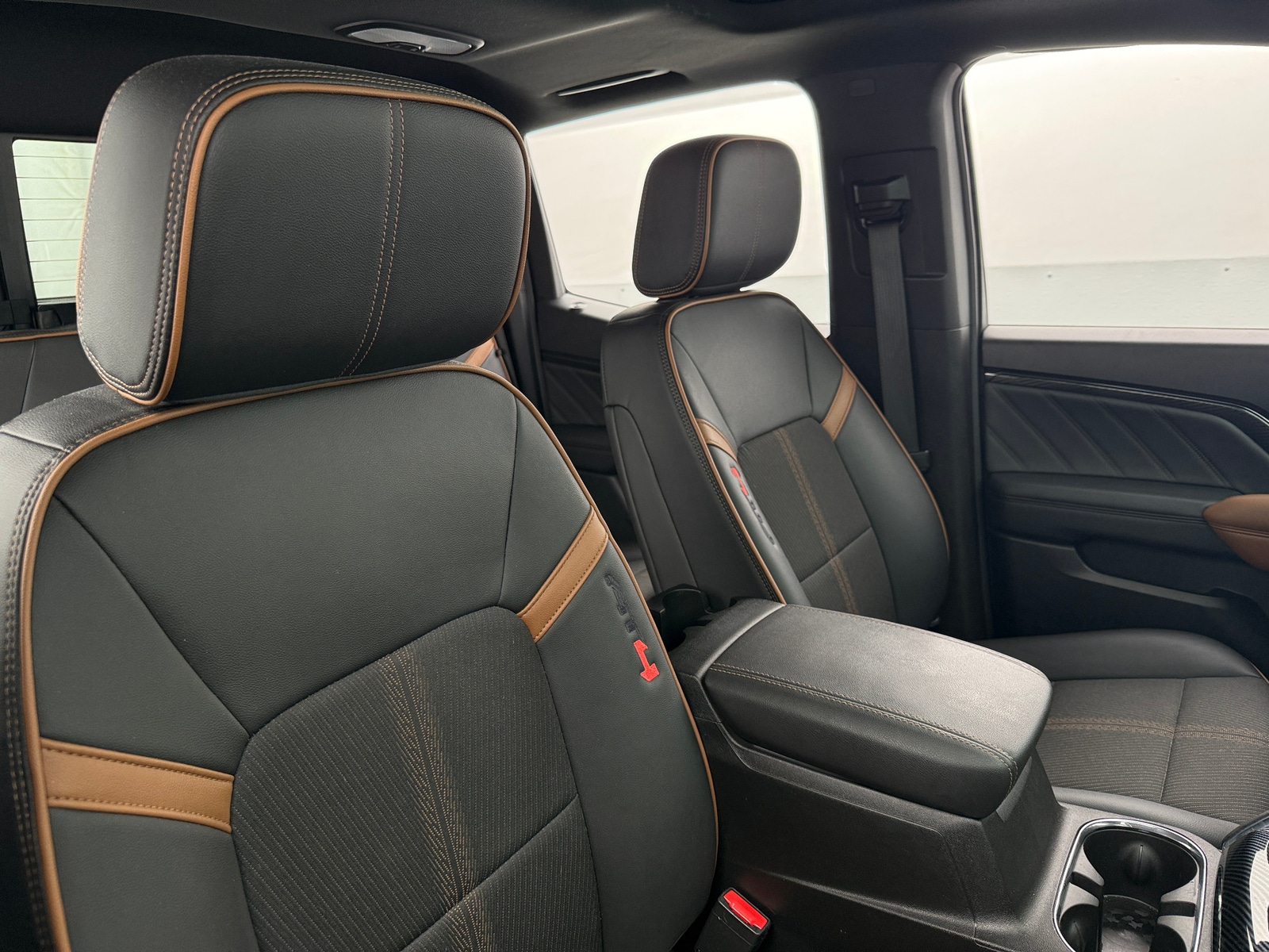 Thumbnail: 2023 GMC Canyon - 2