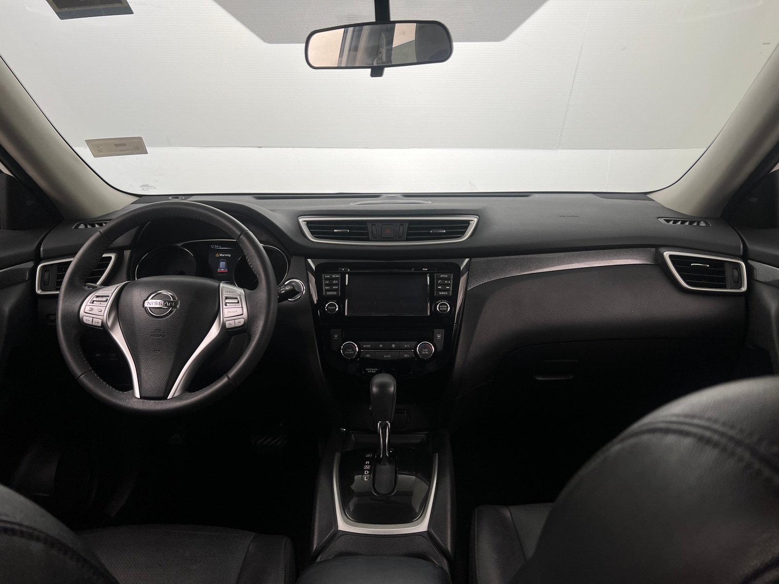 Thumbnail: 2016 Nissan Rogue - 2