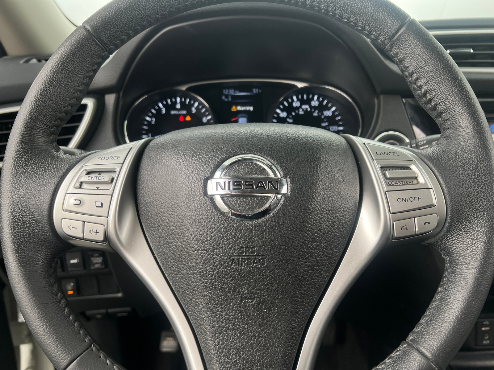 Thumbnail: 2016 Nissan Rogue - 4