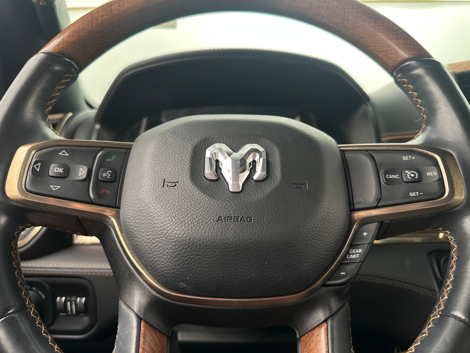 Thumbnail: 2022 RAM 1500 - 4