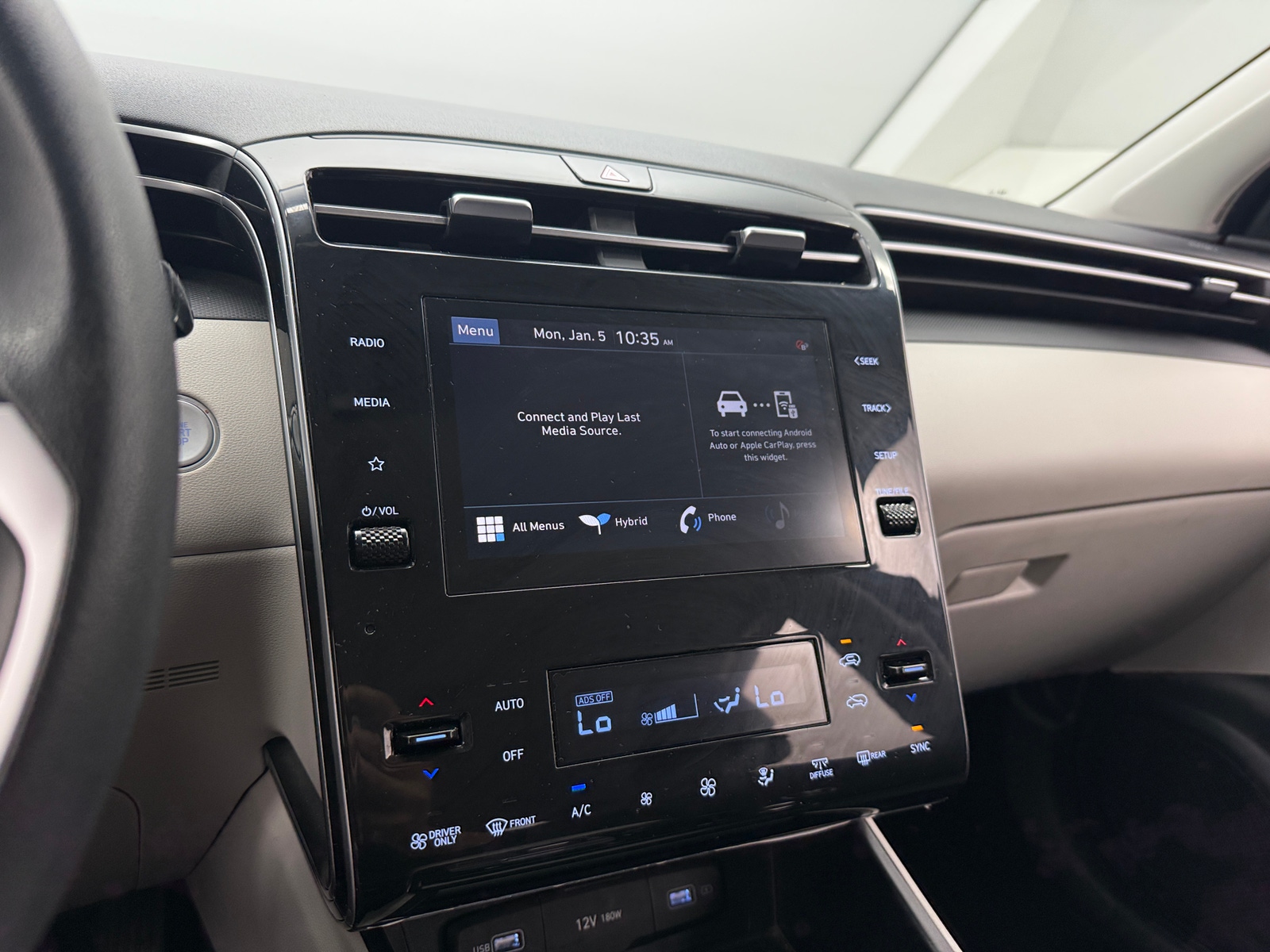 Thumbnail: 2022 Hyundai Tucson - 4