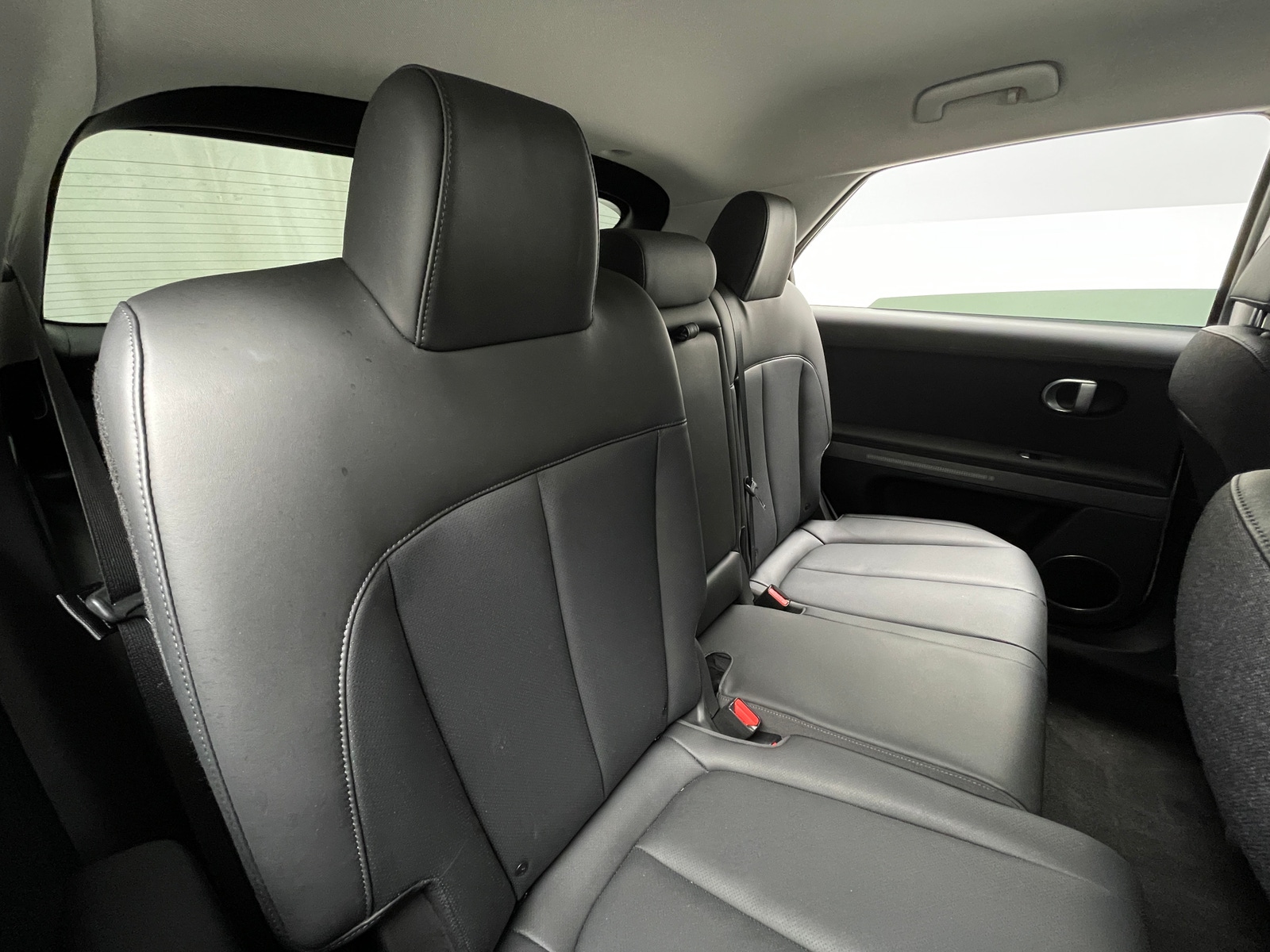 Thumbnail: 2022 Hyundai Ioniq 5 - 5