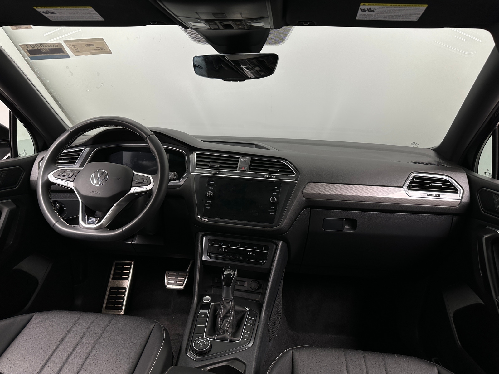 Thumbnail: 2023 Volkswagen Tiguan - 2