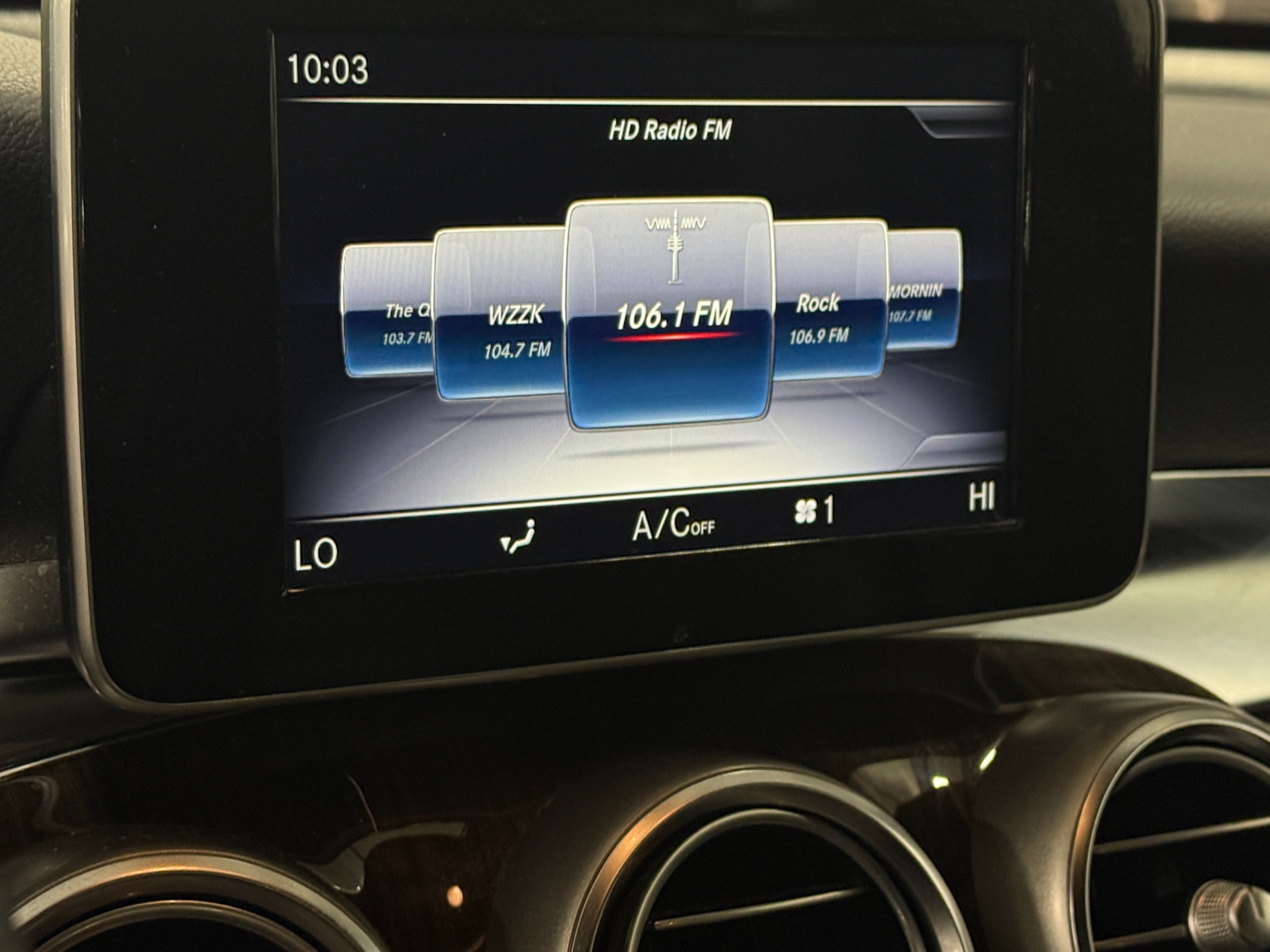 Thumbnail: 2018 Mercedes-Benz GLC - 3