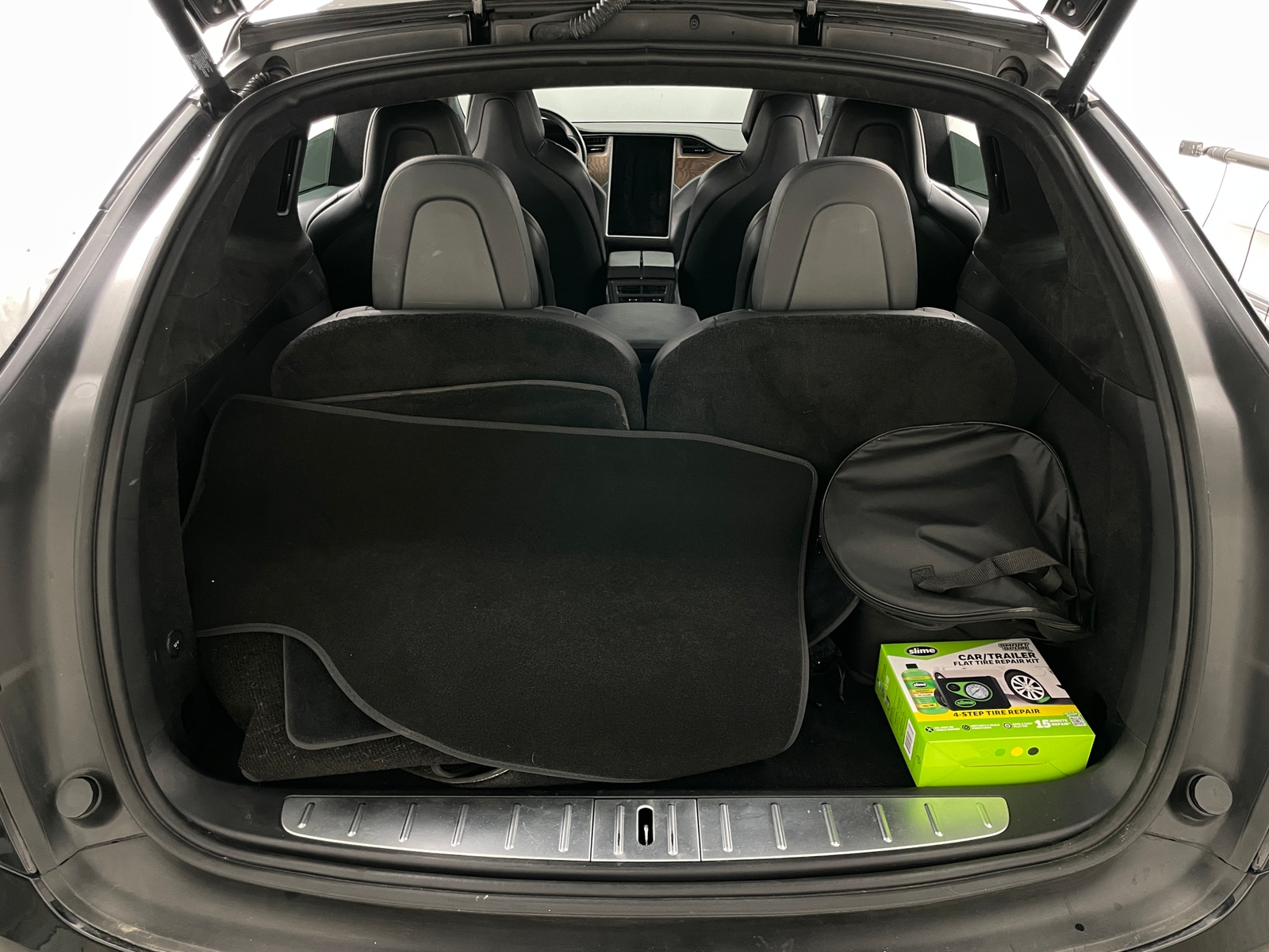 Thumbnail: 2018 Tesla Model X - 6