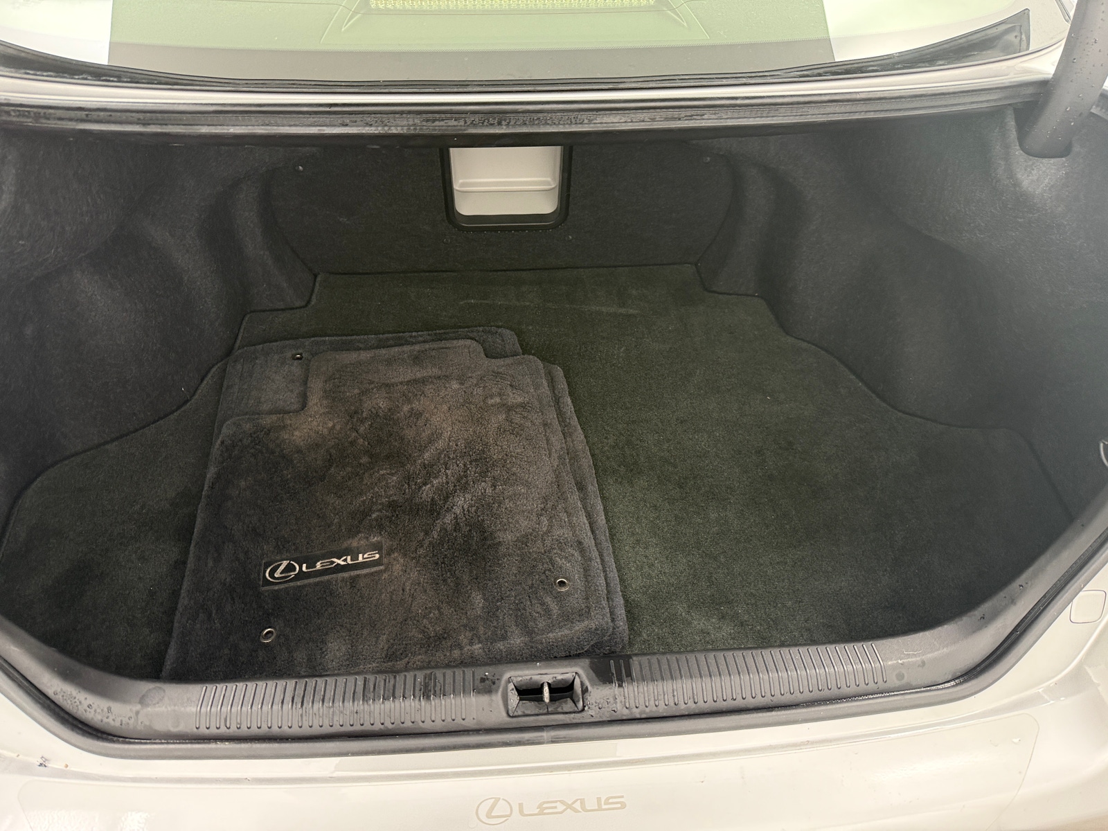 Thumbnail: 2012 Lexus ES - 6