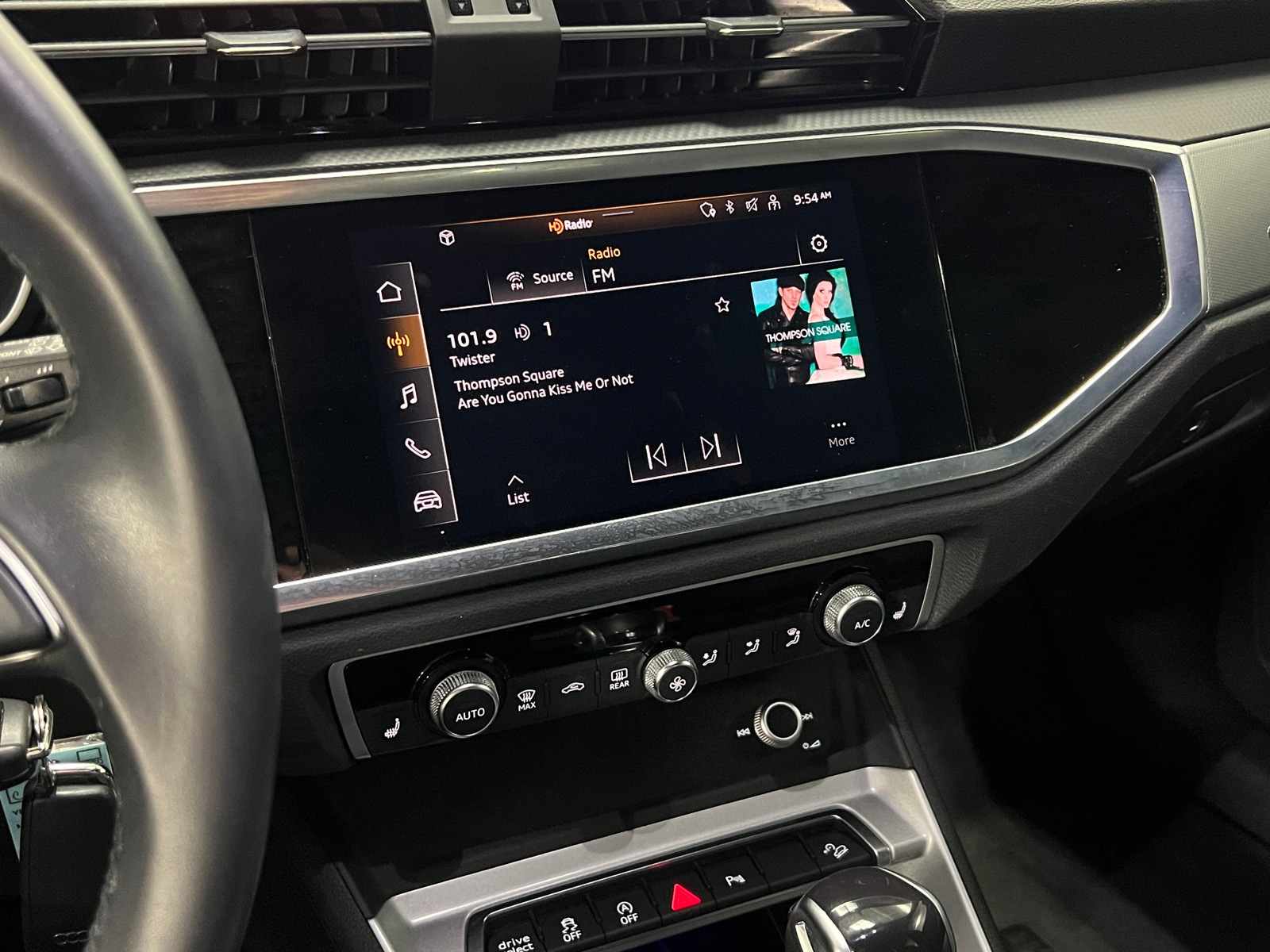 Thumbnail: 2022 Audi Q3 - 3