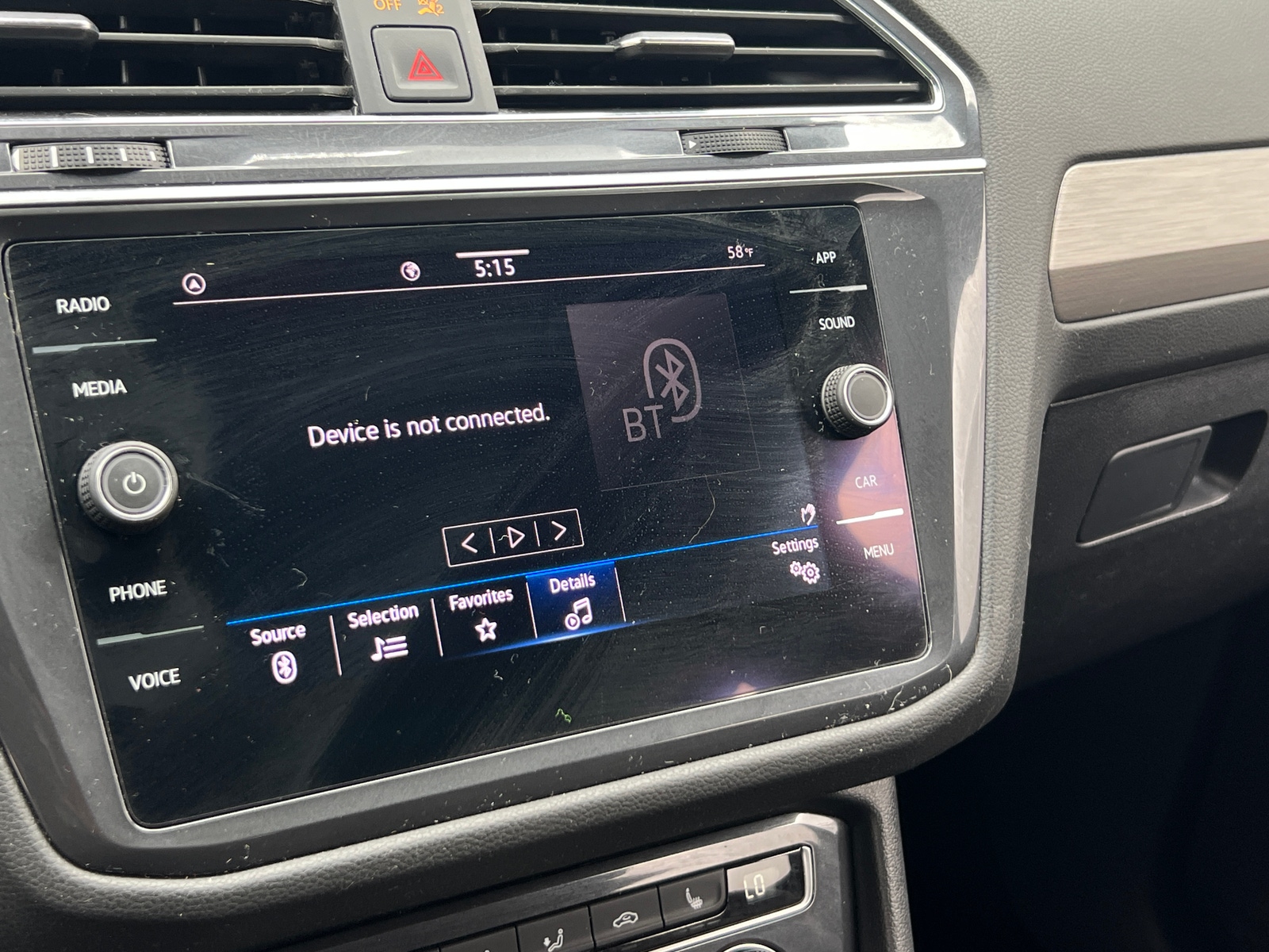 Thumbnail: 2021 Volkswagen Tiguan - 4