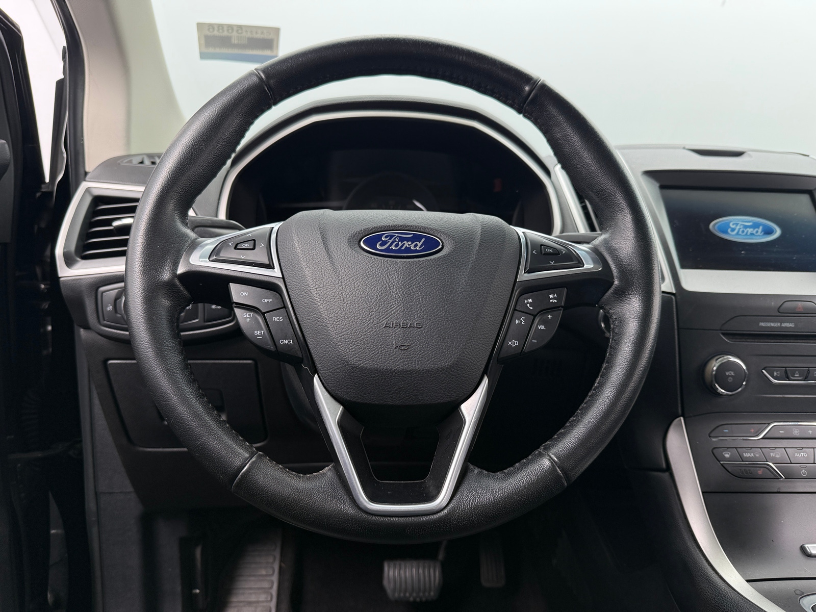 Thumbnail: 2017 Ford Edge - 5