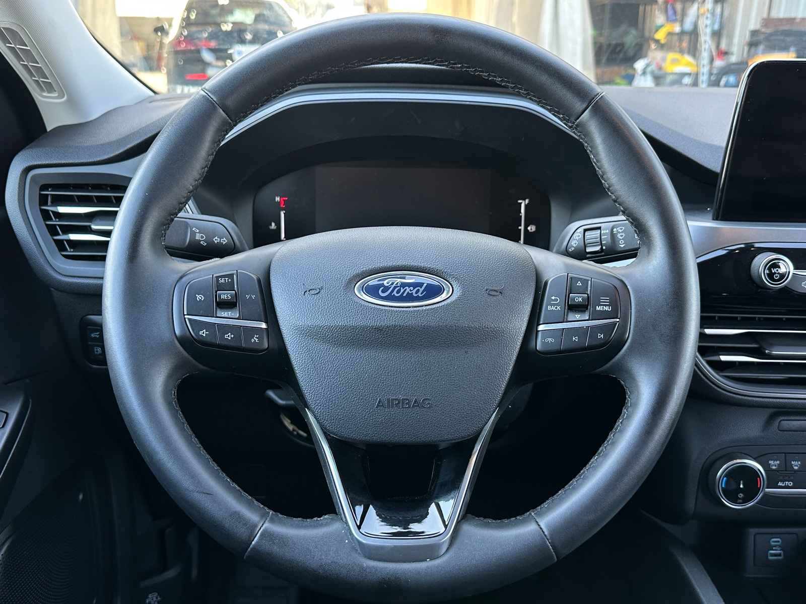 Thumbnail: 2023 Ford Escape - 5