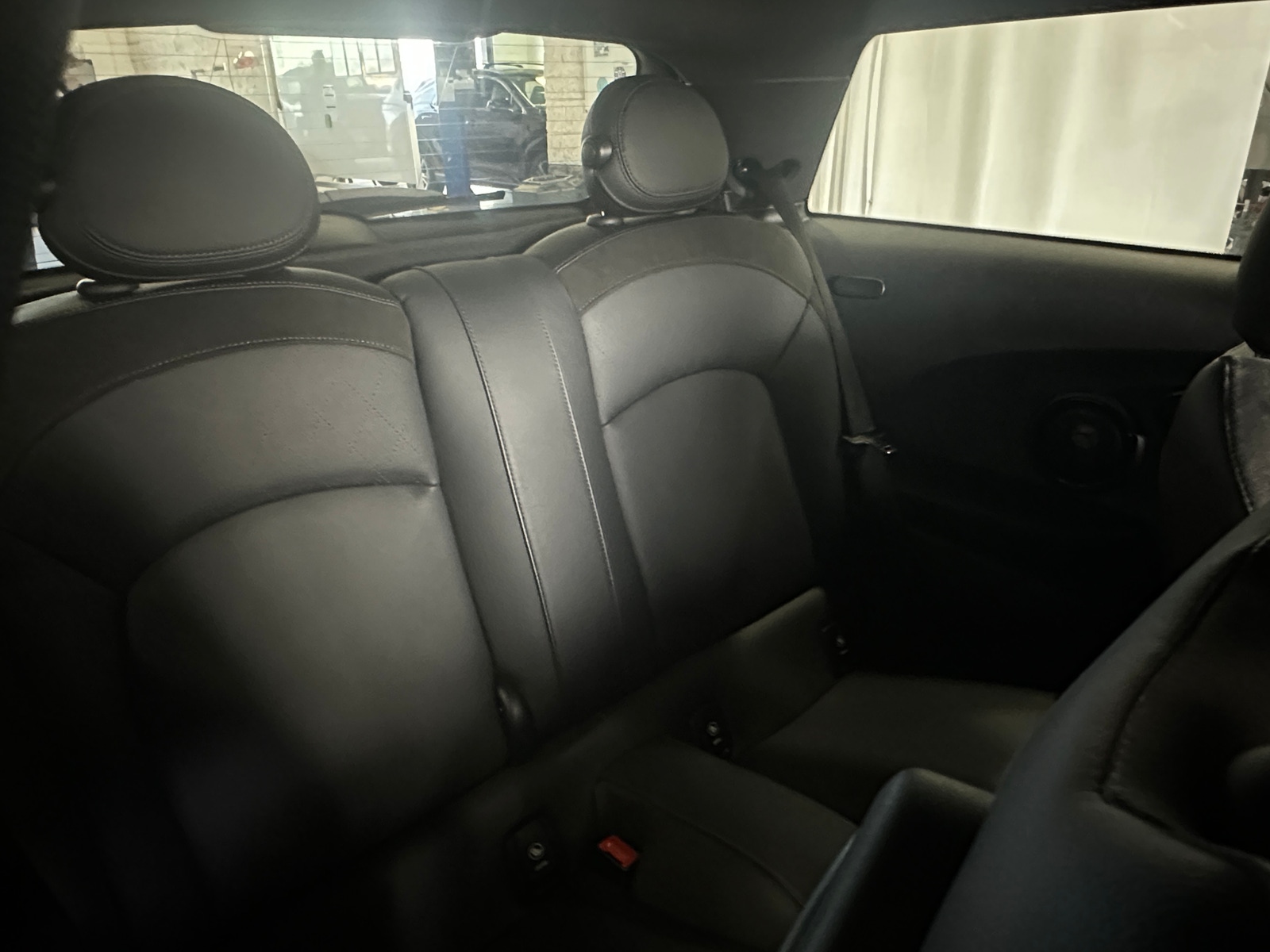 Thumbnail: 2022 MINI Cooper Hardtop - 5