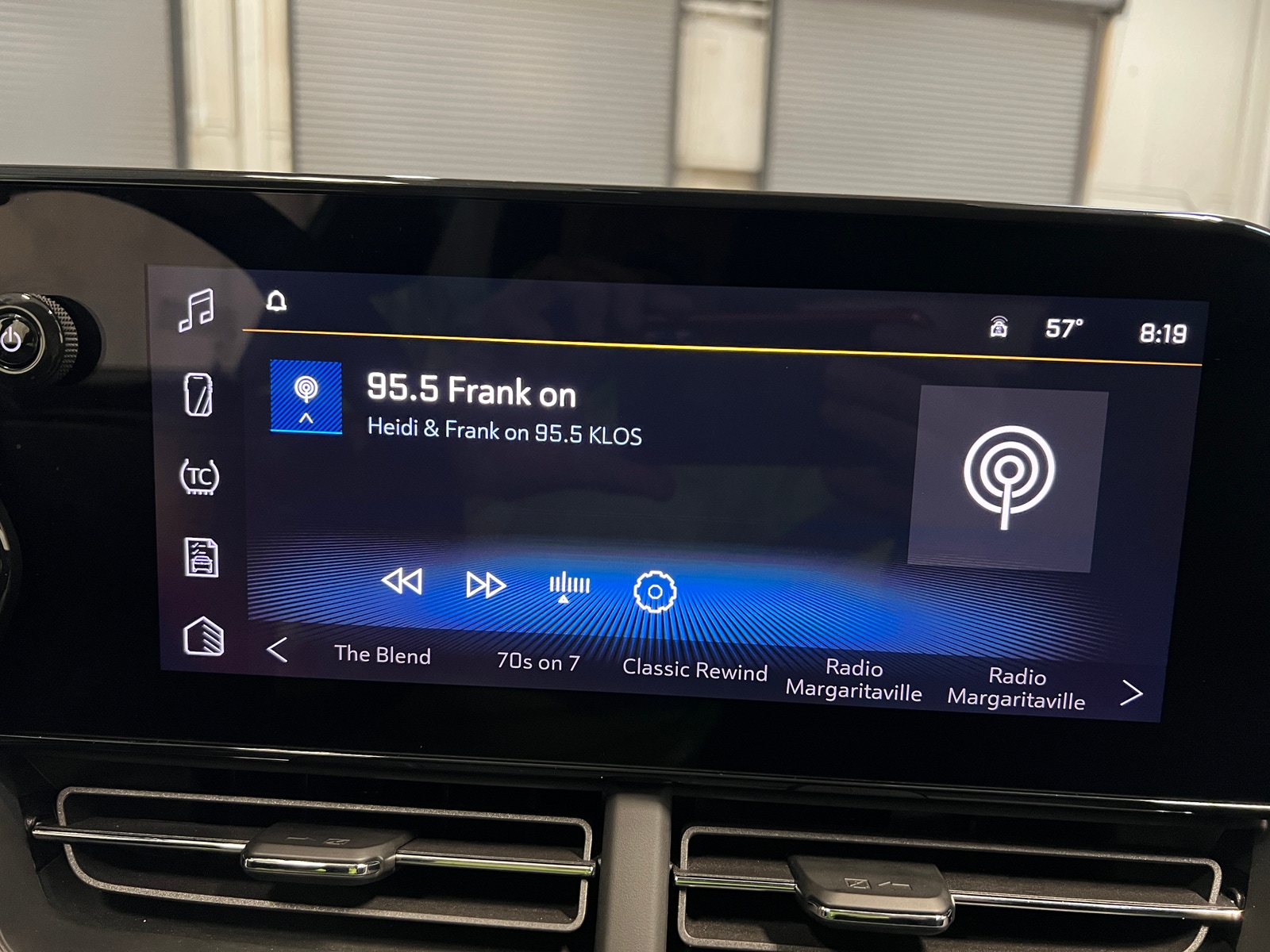 Thumbnail: 2025 Chevrolet Trax - 4