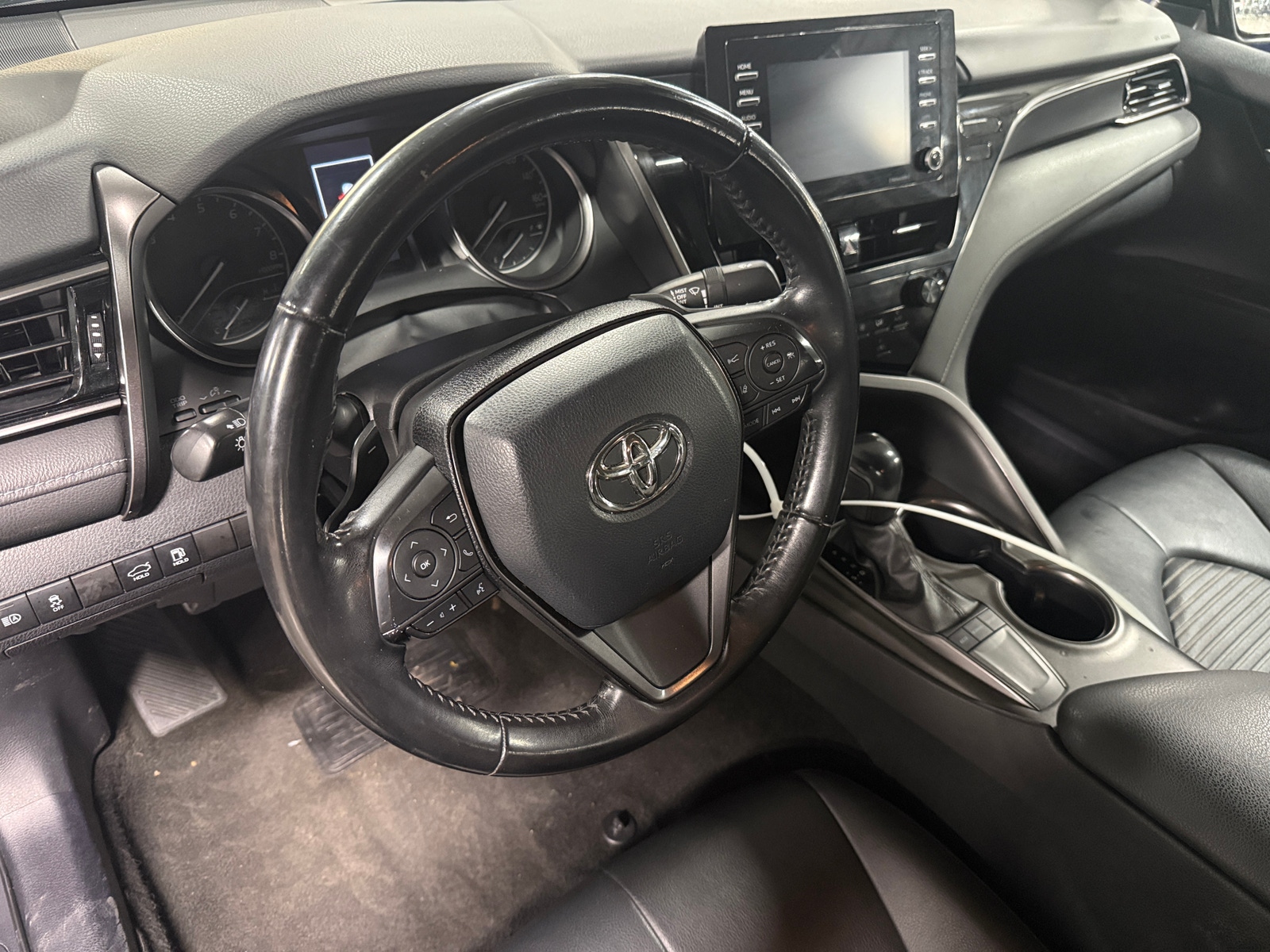 Thumbnail: 2022 Toyota Camry - 4