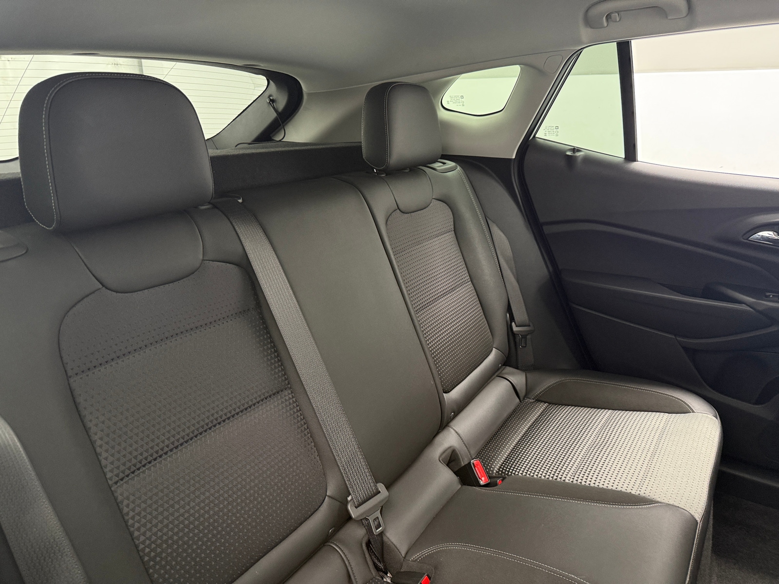 Thumbnail: 2025 Chevrolet Trax - 6