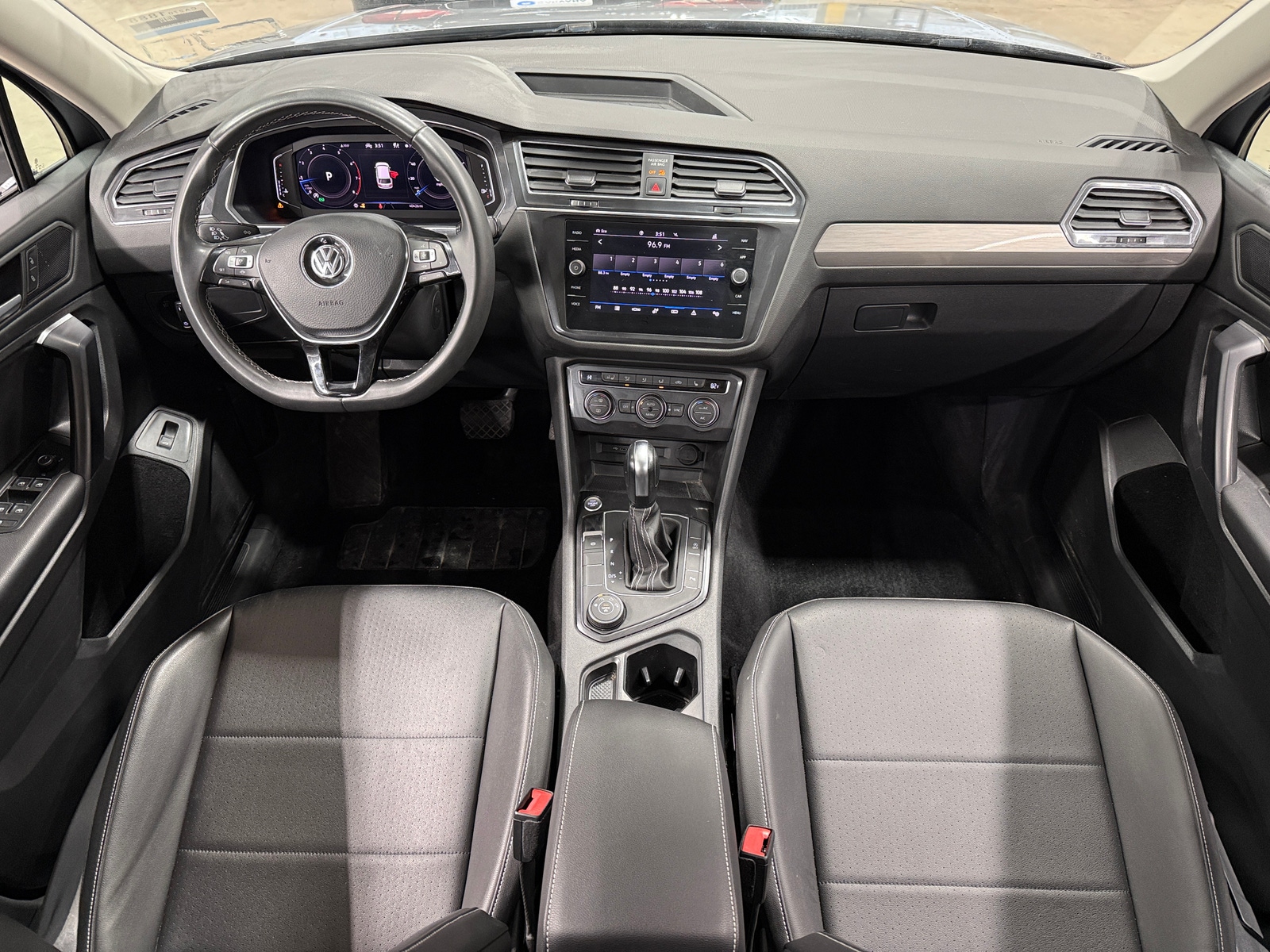 Thumbnail: 2021 Volkswagen Tiguan - 2