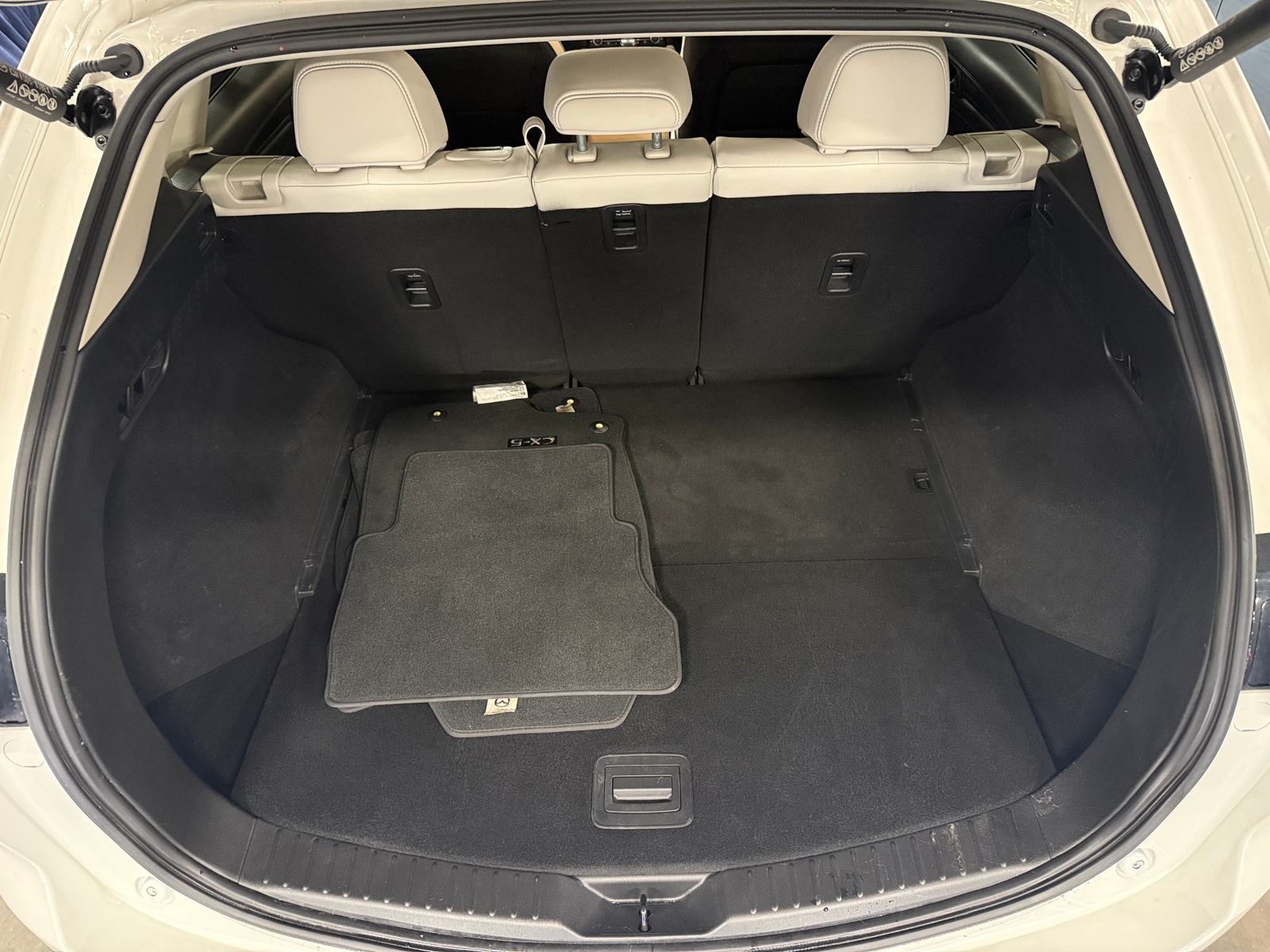 Thumbnail: 2022 Mazda CX-5 - 6