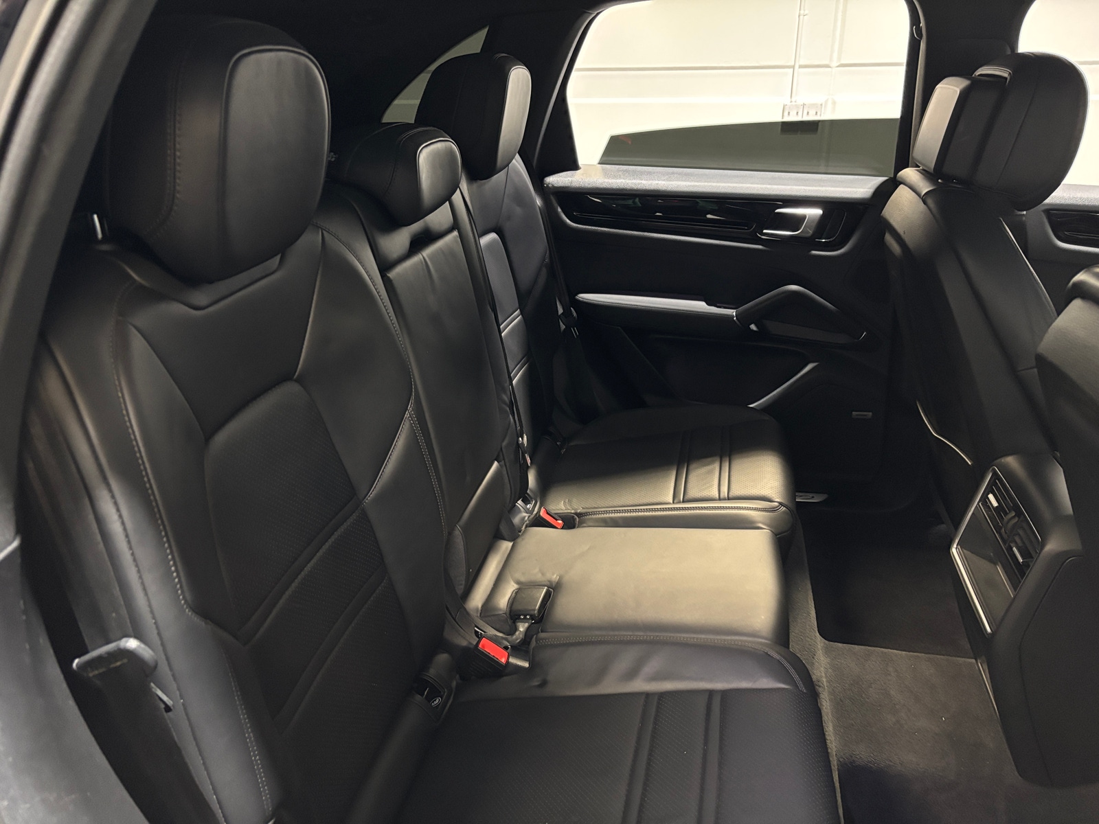 Thumbnail: 2020 Porsche Cayenne - 5