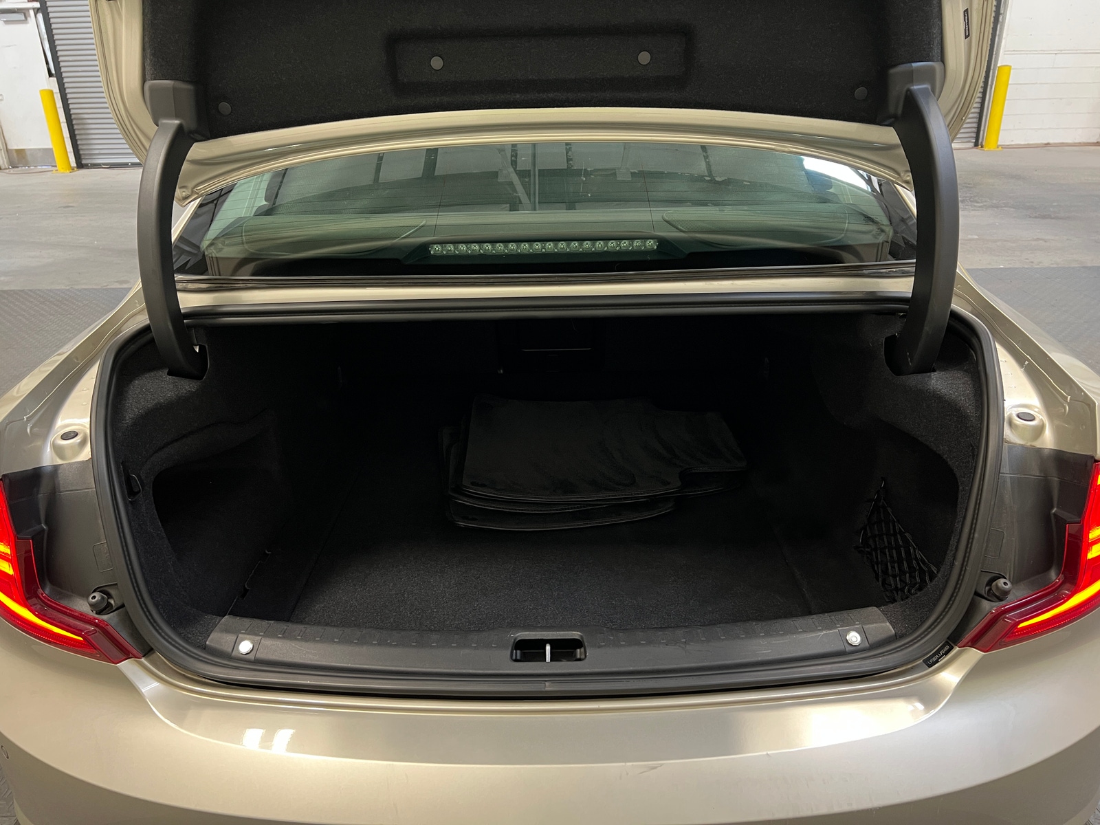 Thumbnail: 2018 Volvo S90 - 6