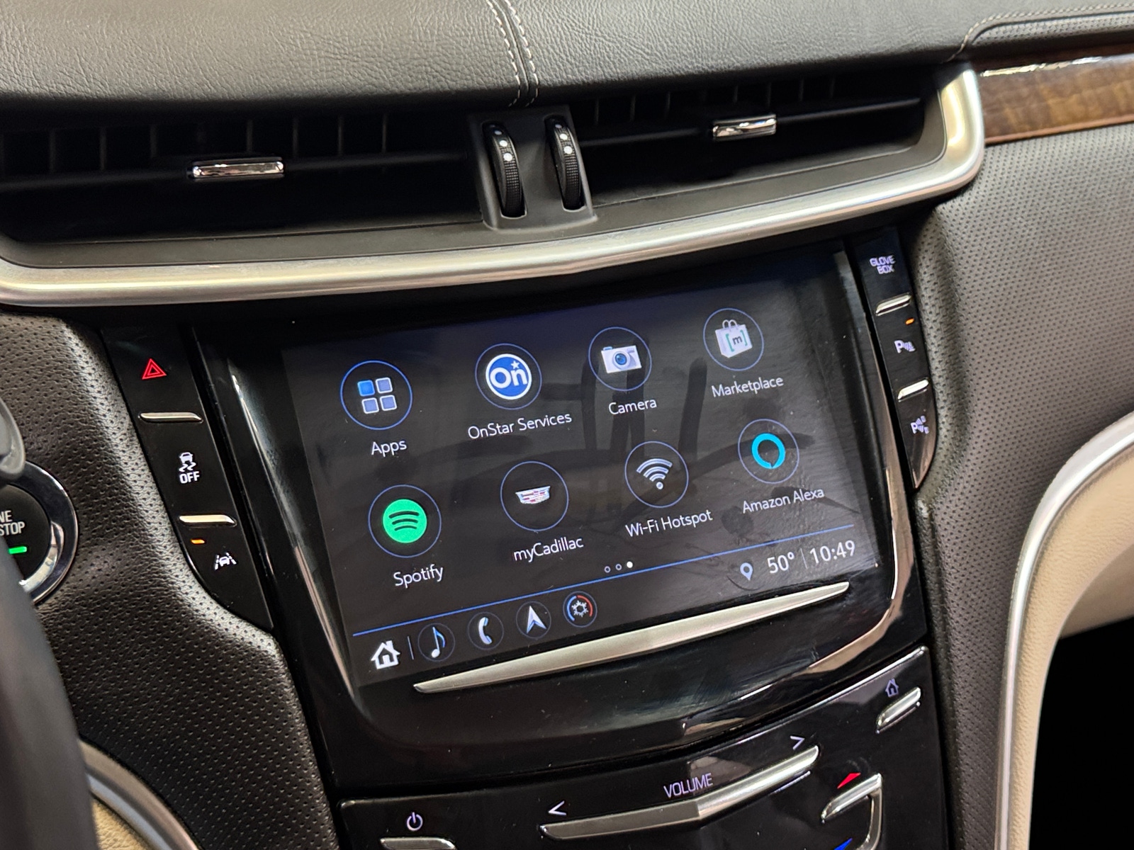 Thumbnail: 2018 Cadillac XTS - 3