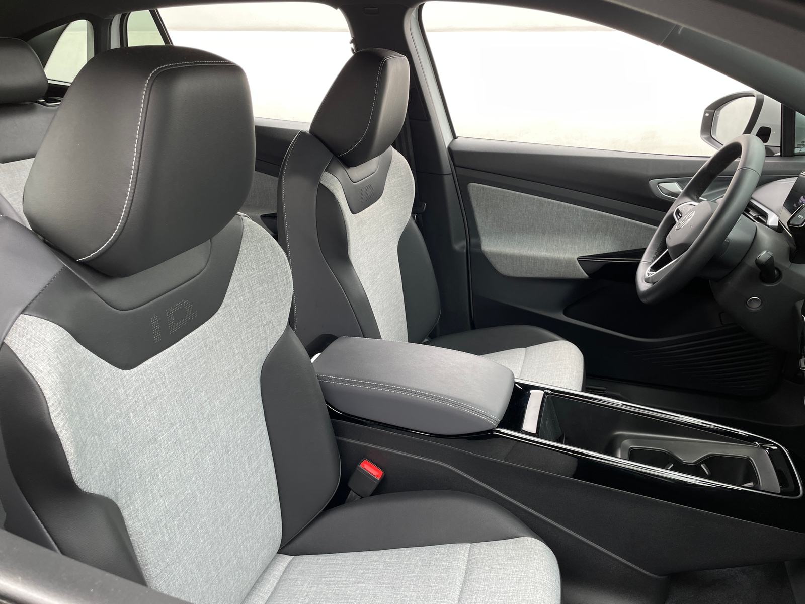 Thumbnail: 2024 Volkswagen ID.4 - 2