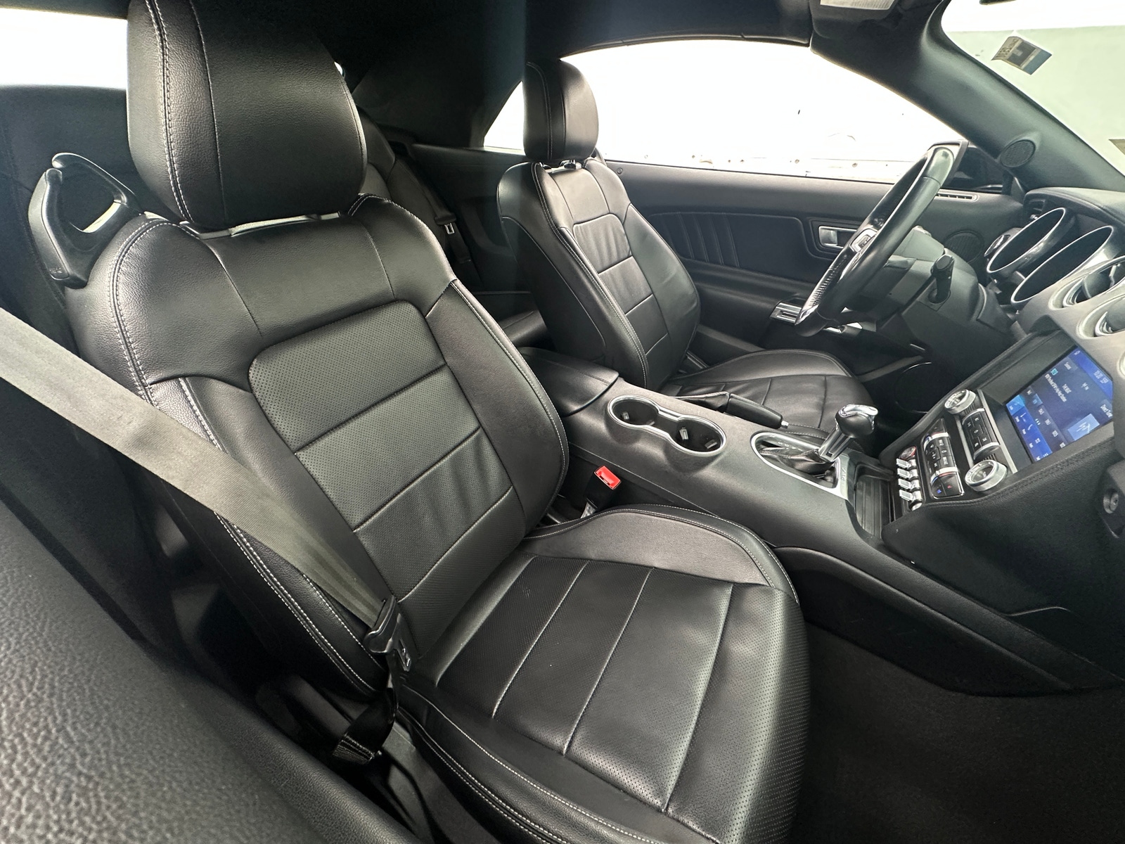 Thumbnail: 2022 Ford Mustang - 2