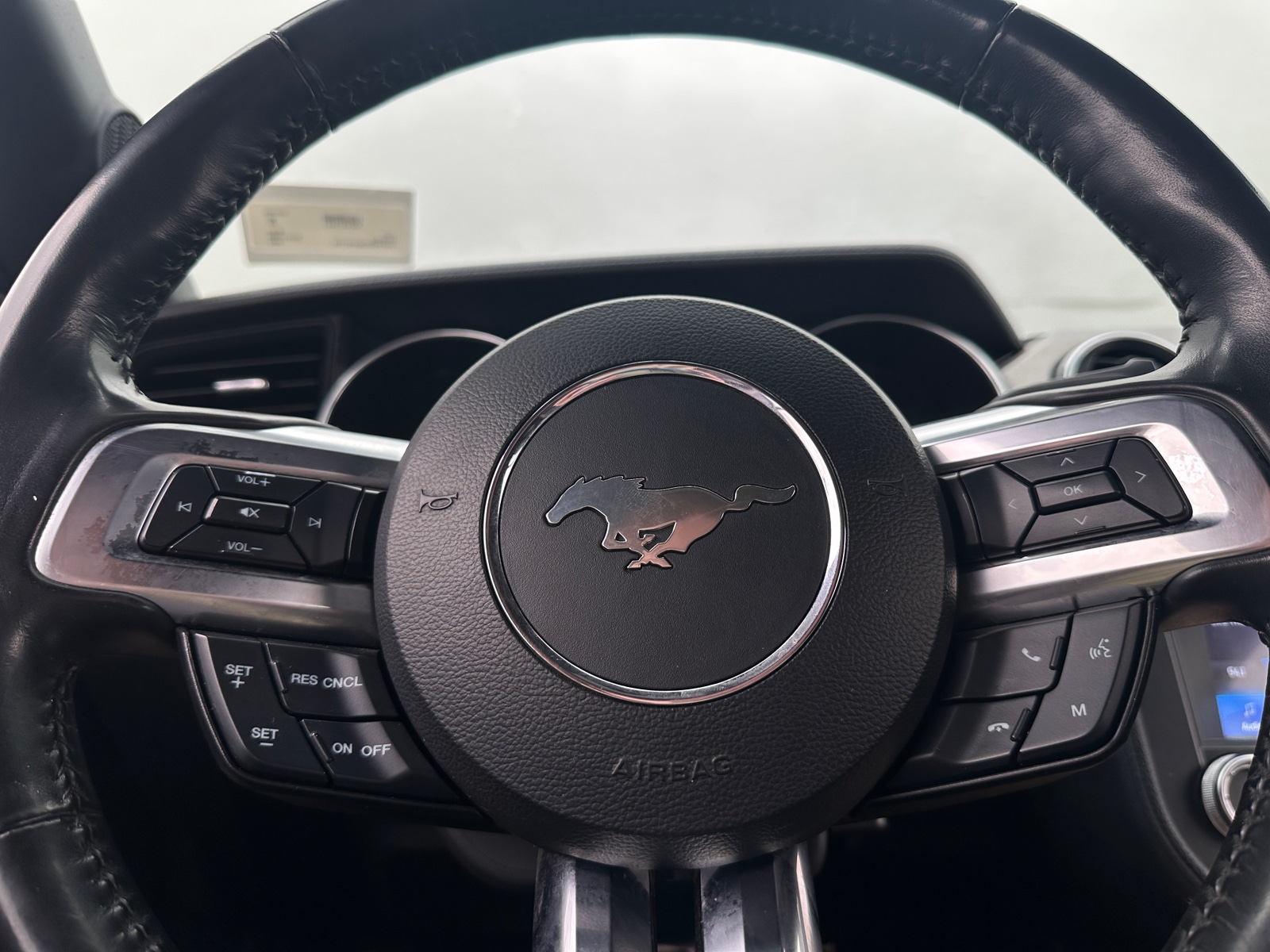 Thumbnail: 2022 Ford Mustang - 5