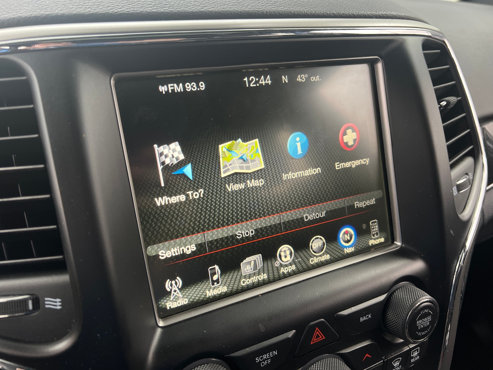 Thumbnail: 2017 Jeep Grand Cherokee - 4