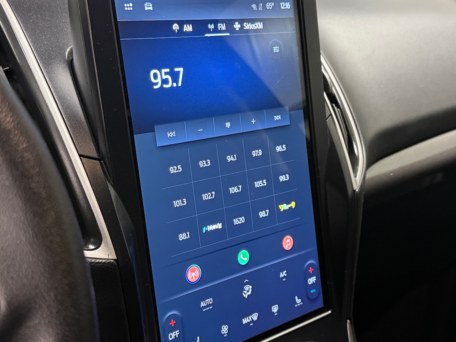 Thumbnail: 2024 Ford Edge - 3