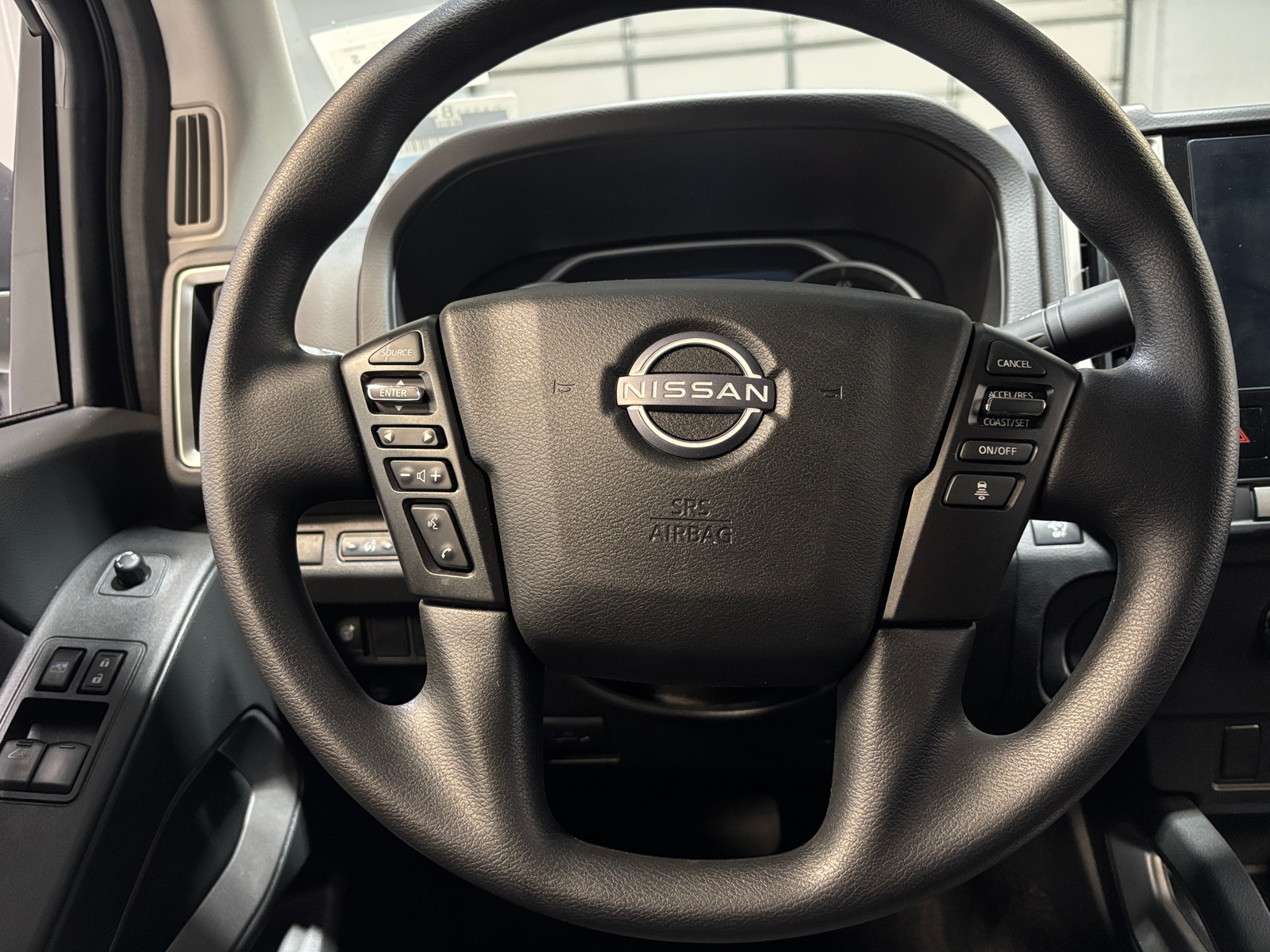 Thumbnail: 2025 Nissan Frontier - 5