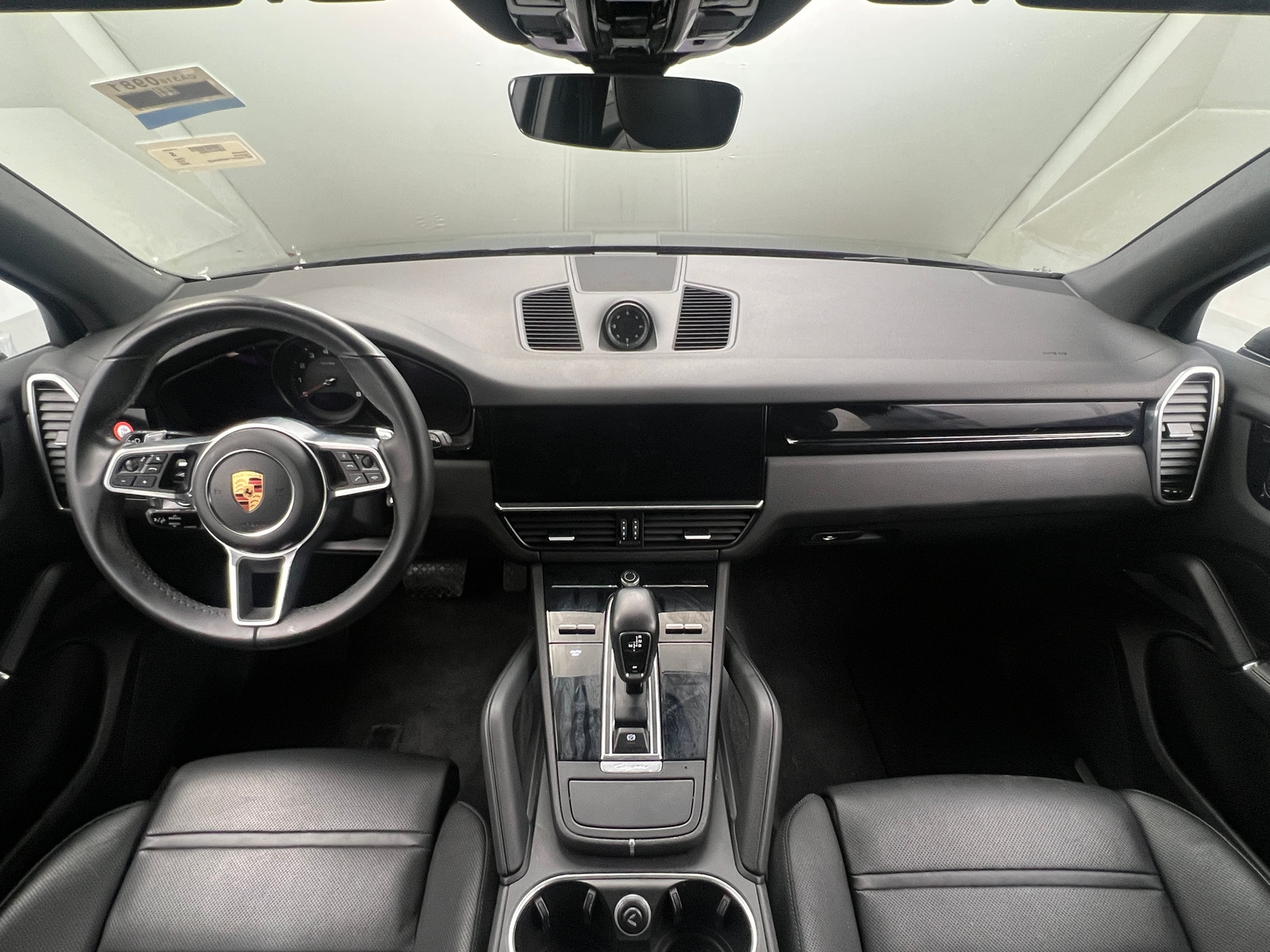 Thumbnail: 2022 Porsche Cayenne - 2