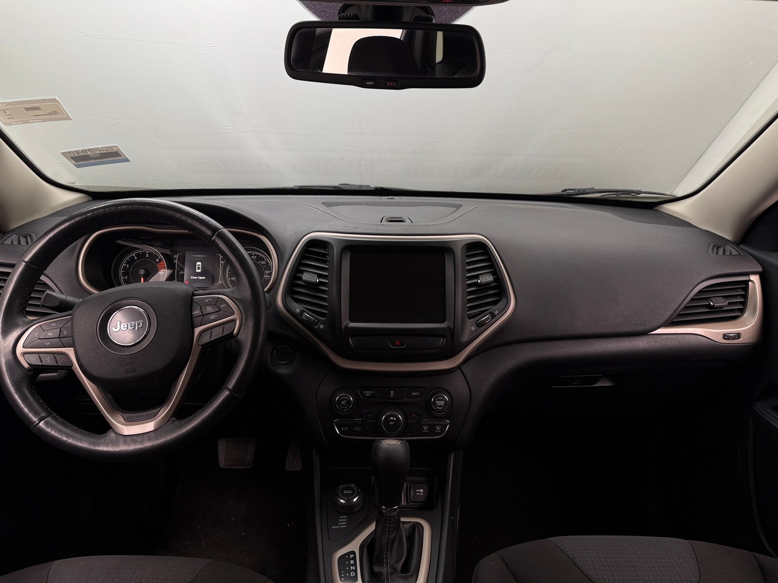 Thumbnail: 2016 Jeep Cherokee - 3