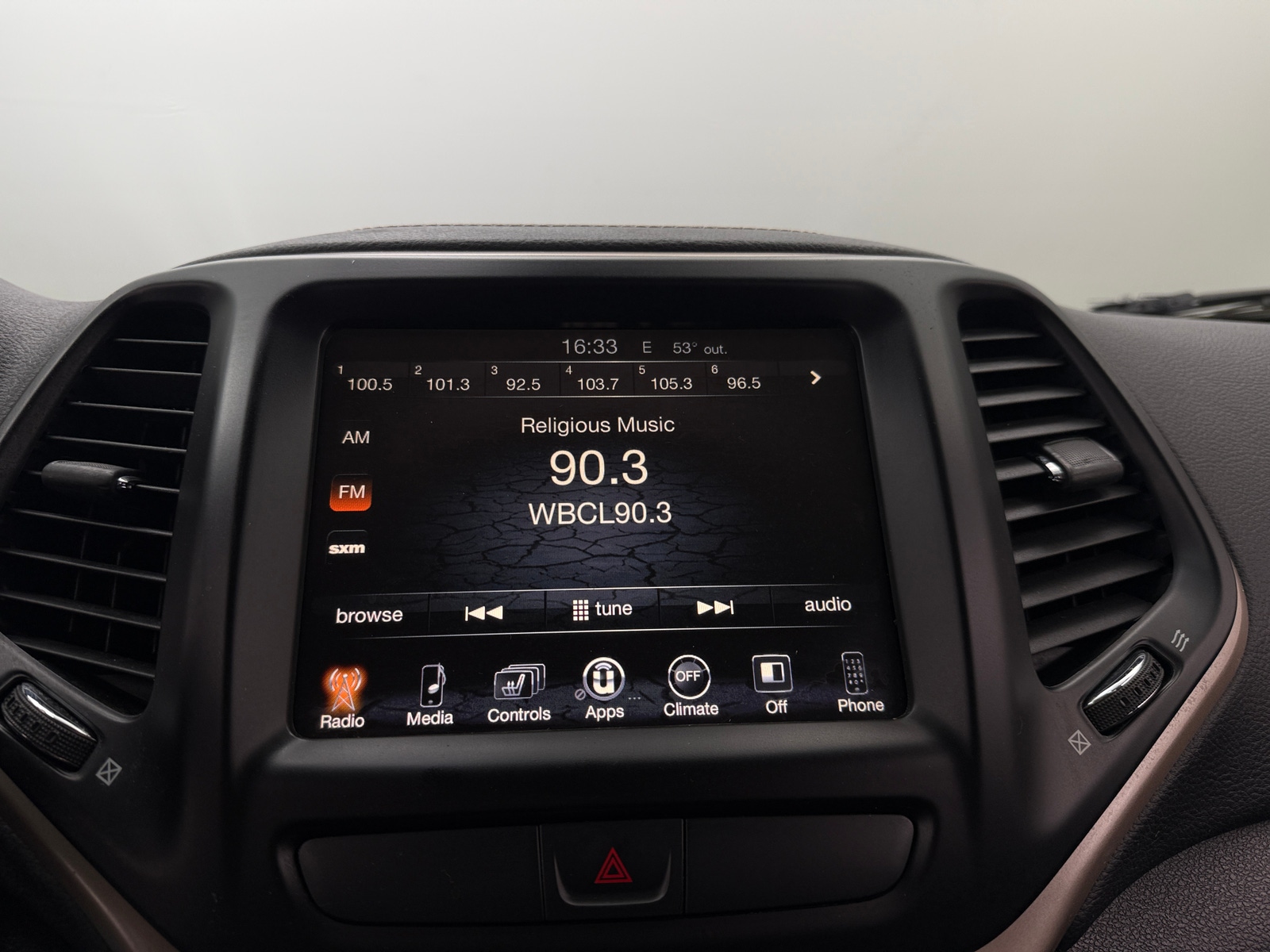 Thumbnail: 2016 Jeep Cherokee - 4