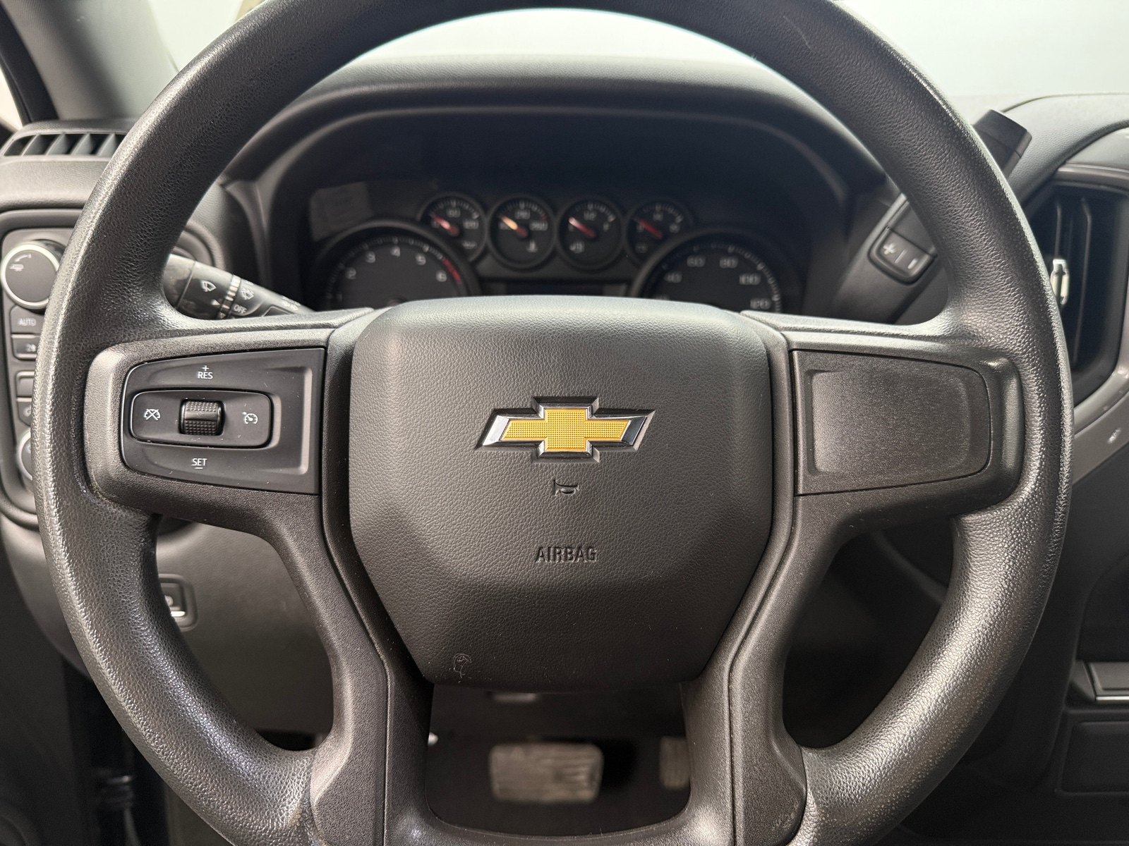 Thumbnail: 2019 Chevrolet Silverado 1500 - 5