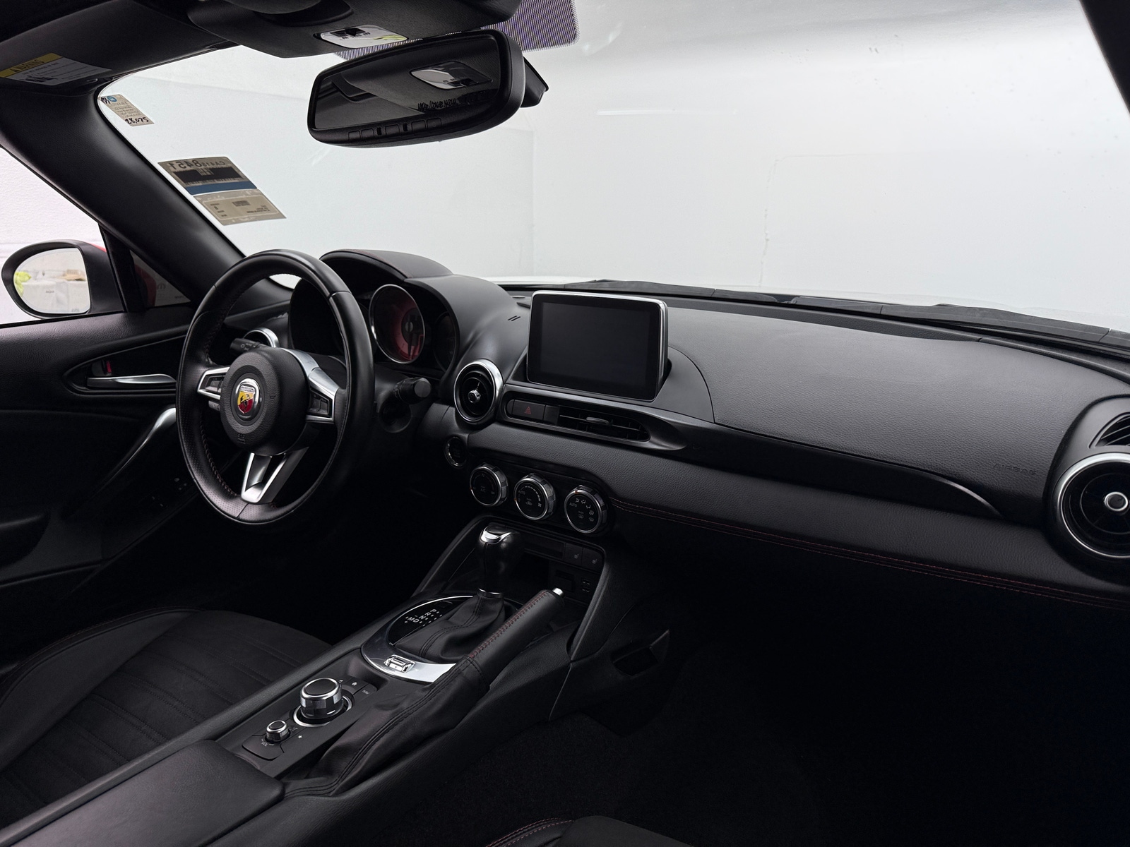 Thumbnail: 2018 Fiat 124 Spider - 2