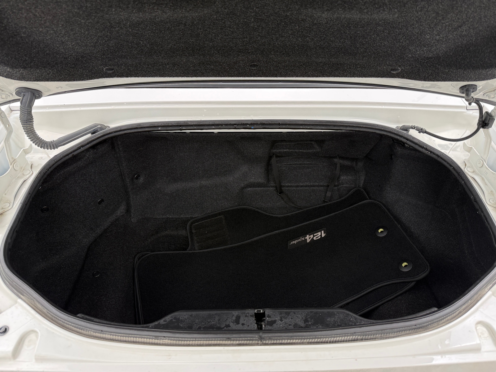 Thumbnail: 2018 Fiat 124 Spider - 5