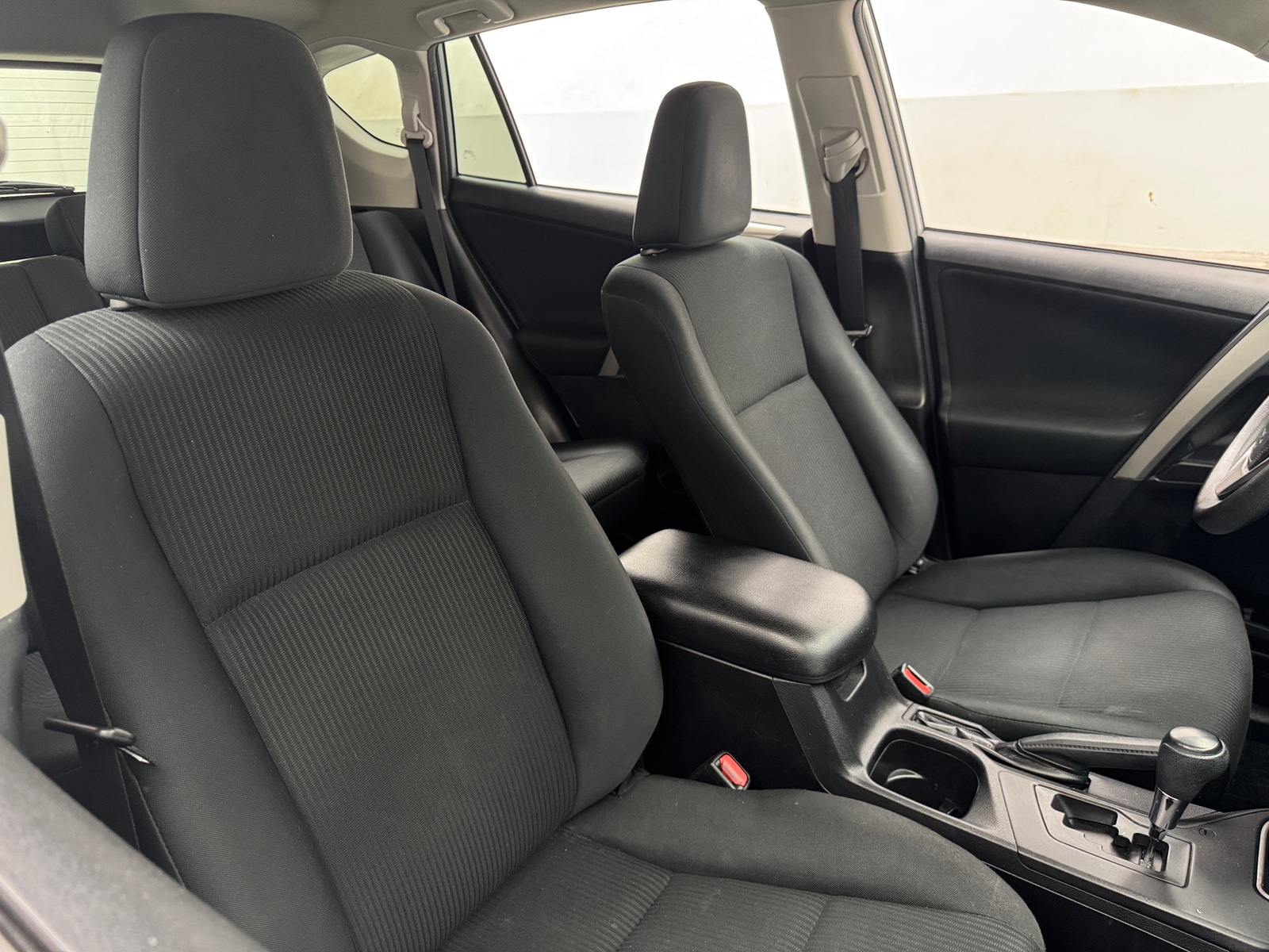 Thumbnail: 2018 Toyota RAV4 - 2