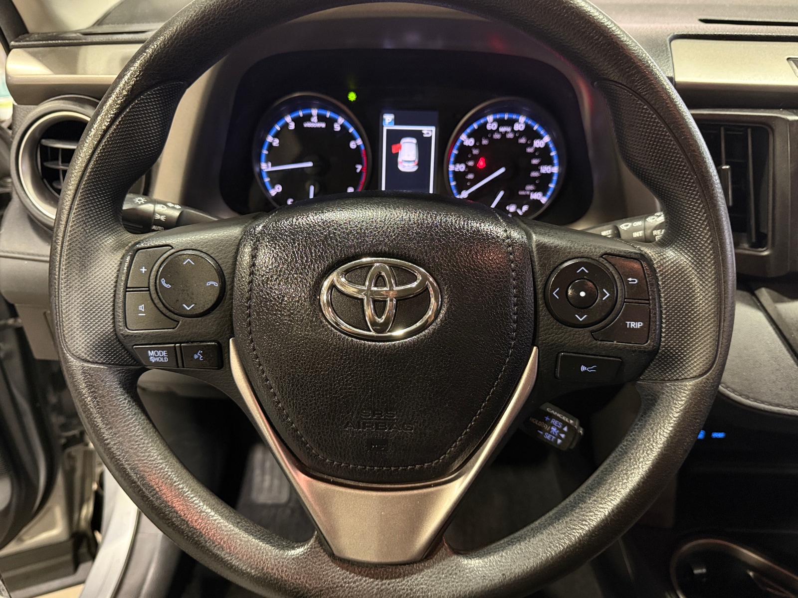Thumbnail: 2018 Toyota RAV4 - 5