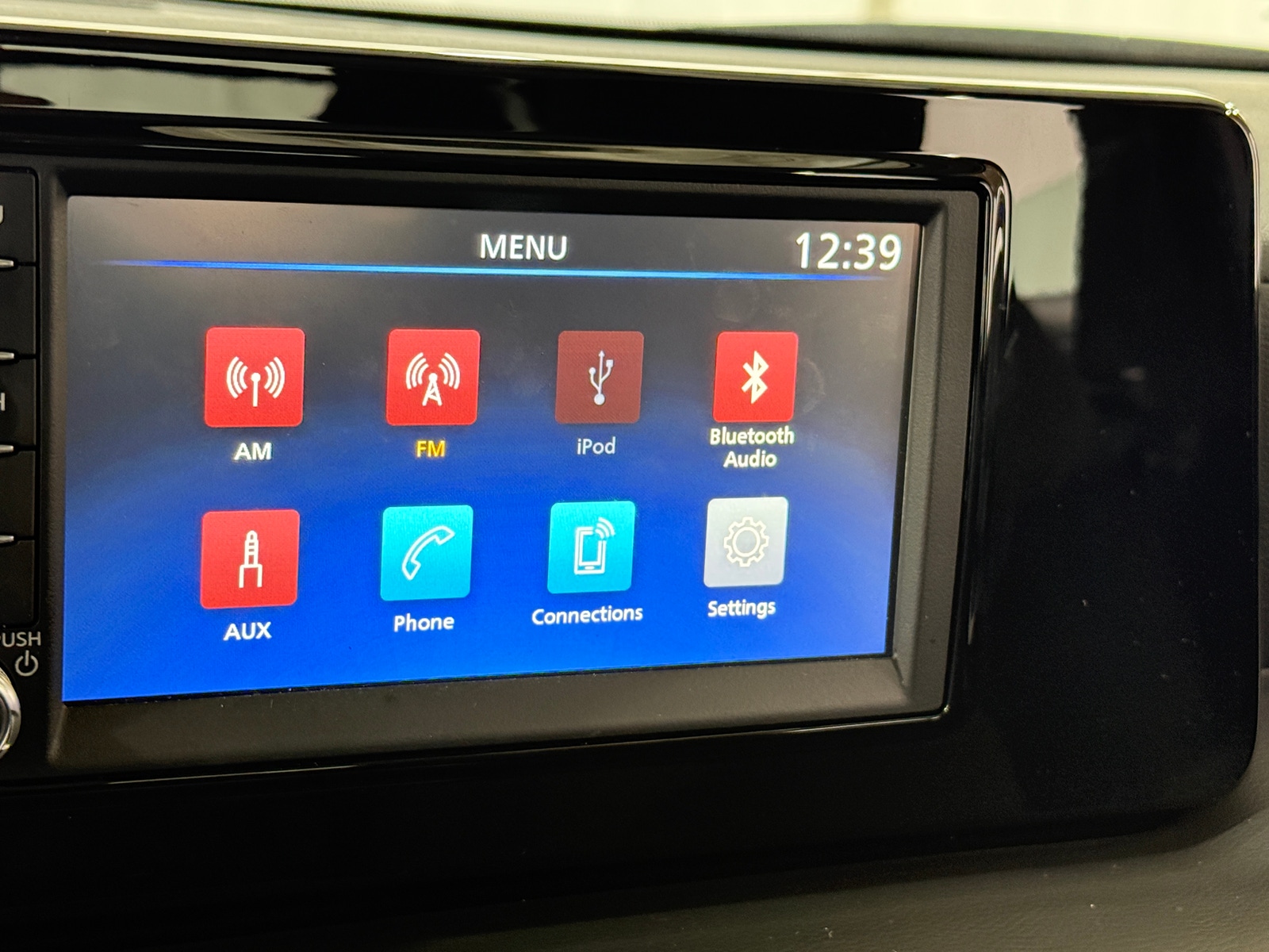 Thumbnail: 2025 Nissan Kicks - 4