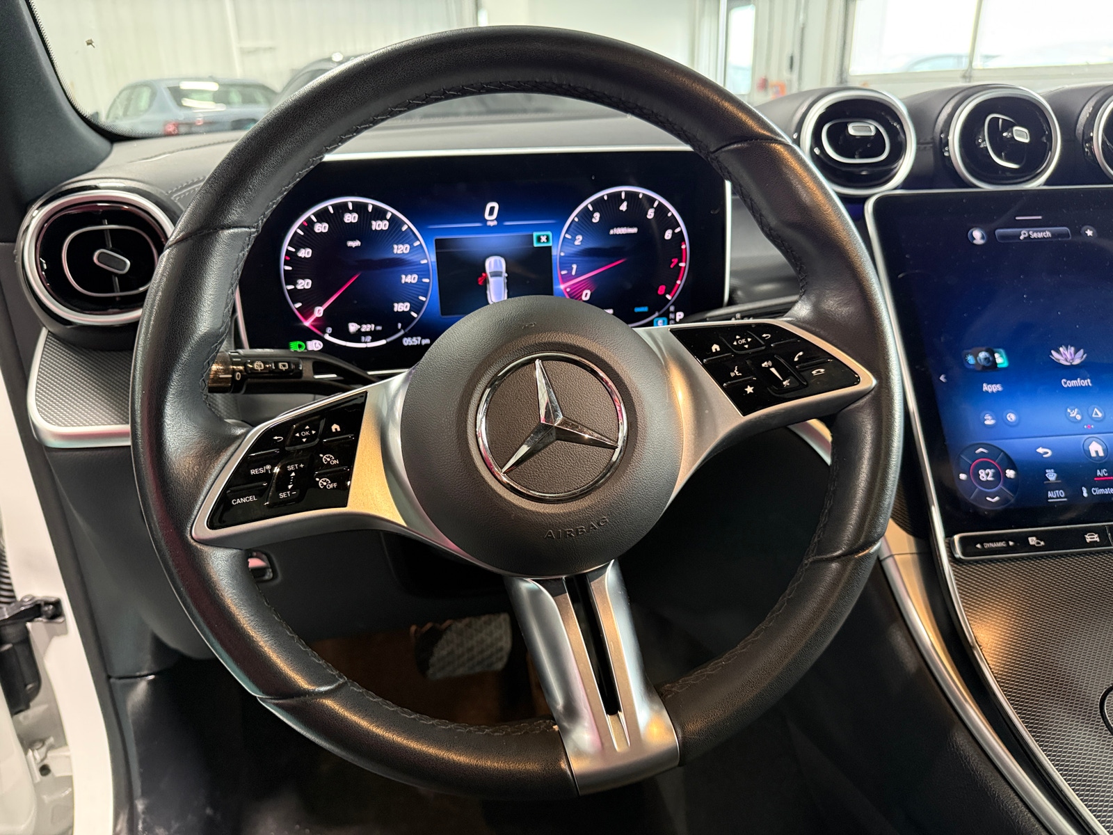 Thumbnail: 2024 Mercedes-Benz GLC - 4