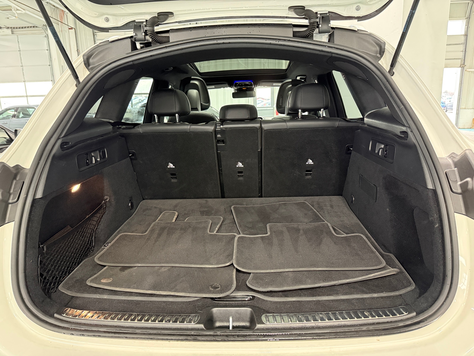 Thumbnail: 2024 Mercedes-Benz GLC - 6