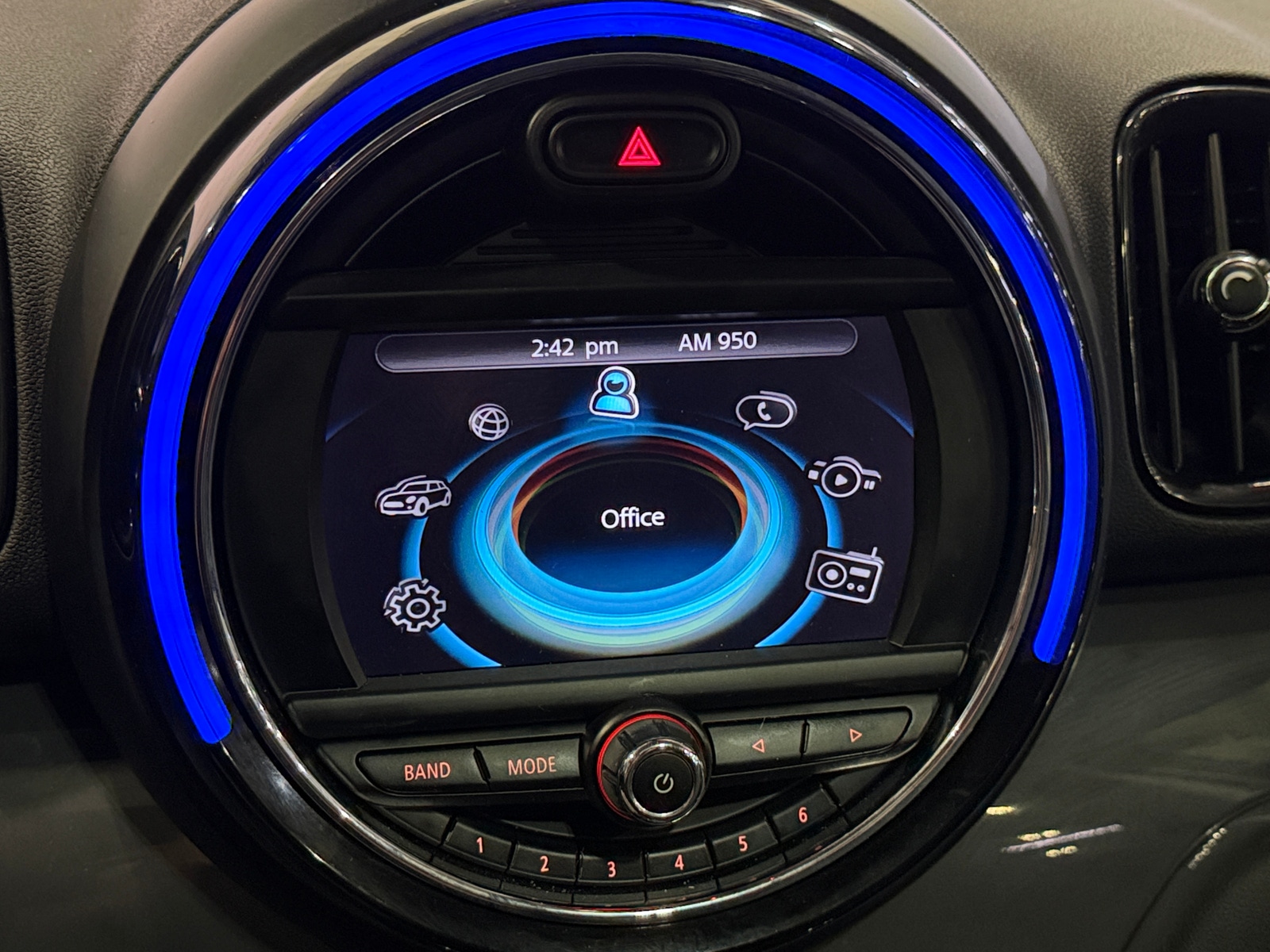 Thumbnail: 2017 MINI Cooper Countryman - 3