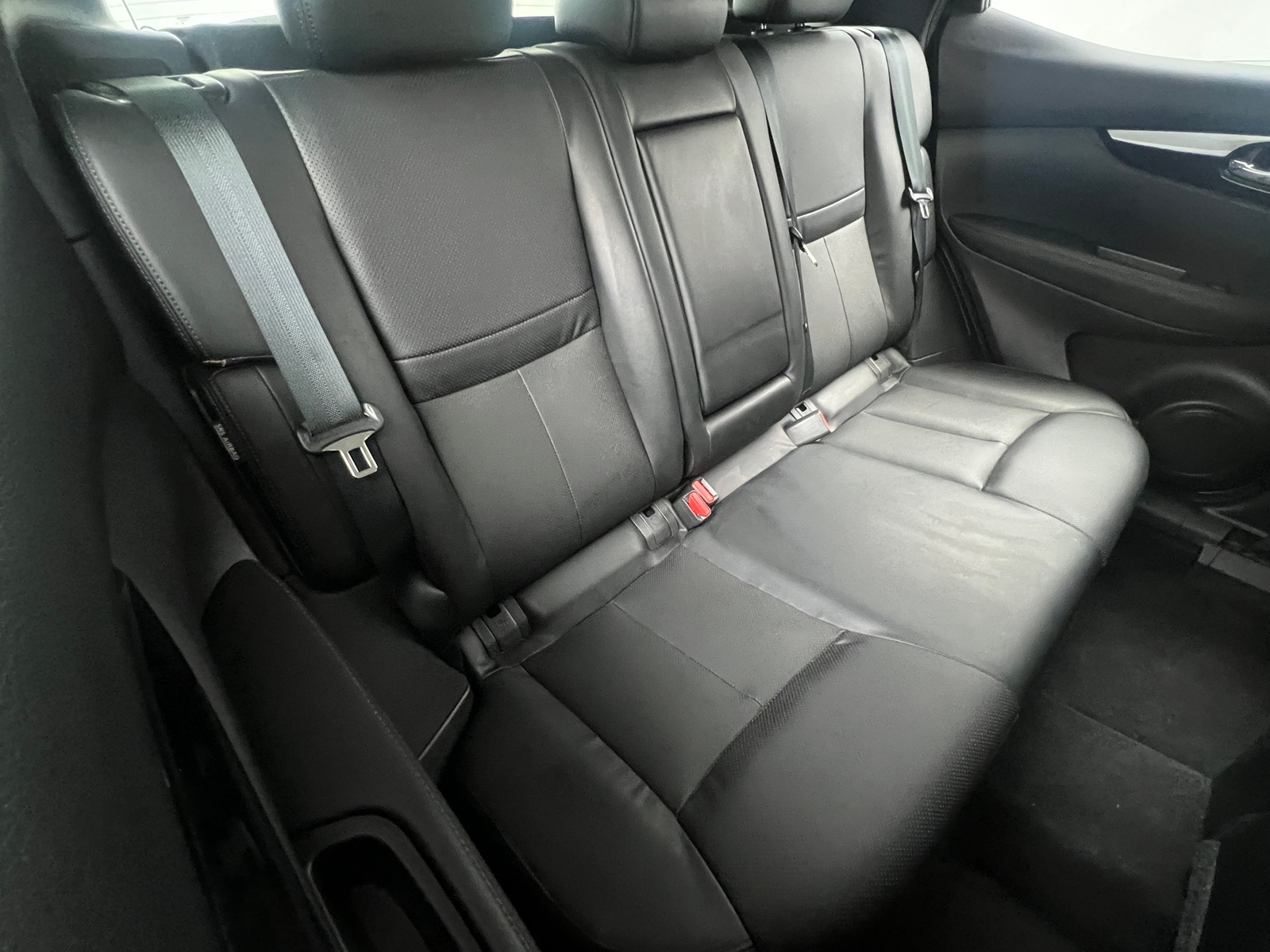 Thumbnail: 2022 Nissan Rogue Sport - 5