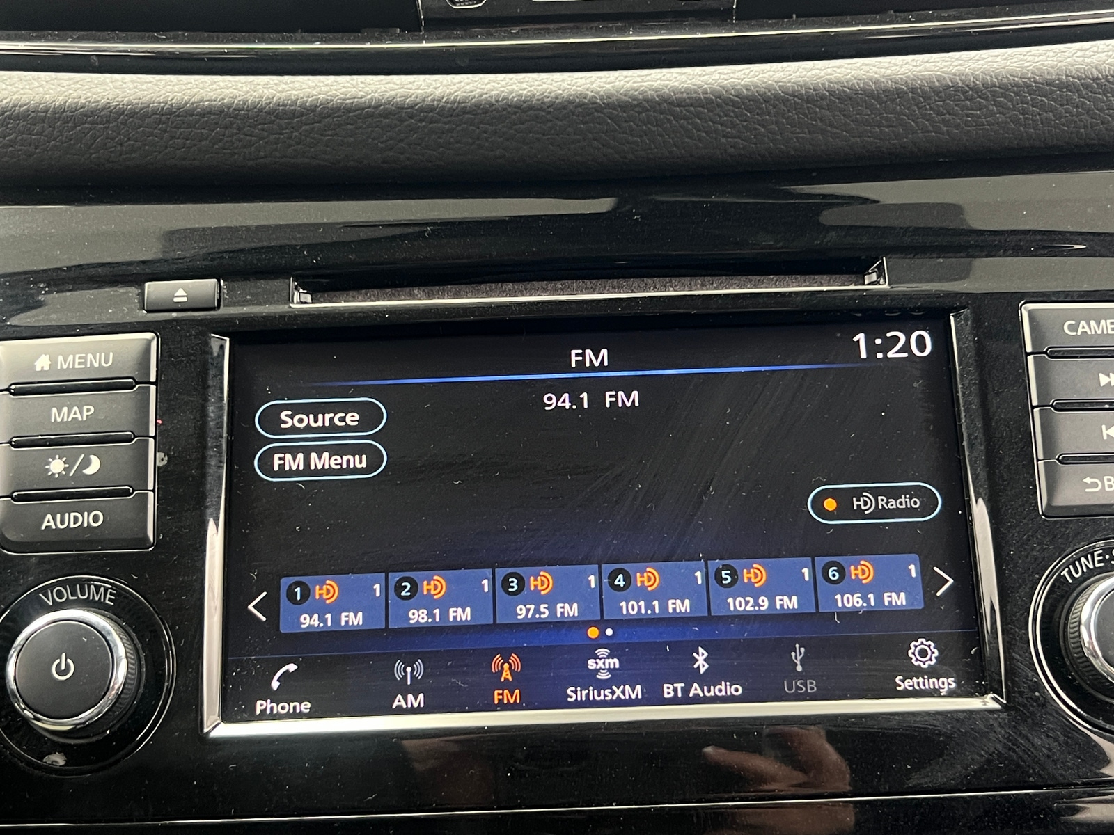 Thumbnail: 2022 Nissan Rogue Sport - 3