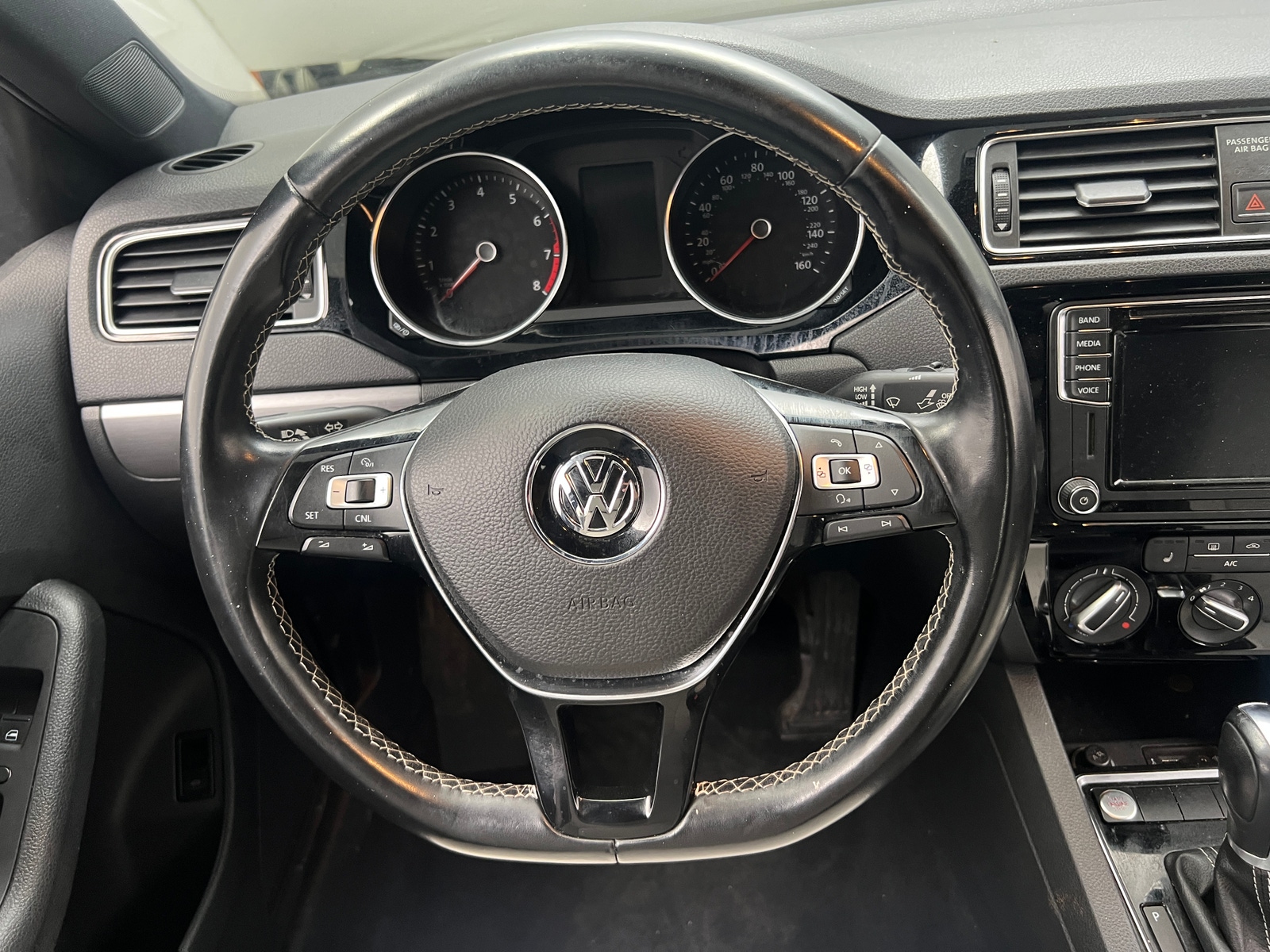 Thumbnail: 2017 Volkswagen Jetta - 4